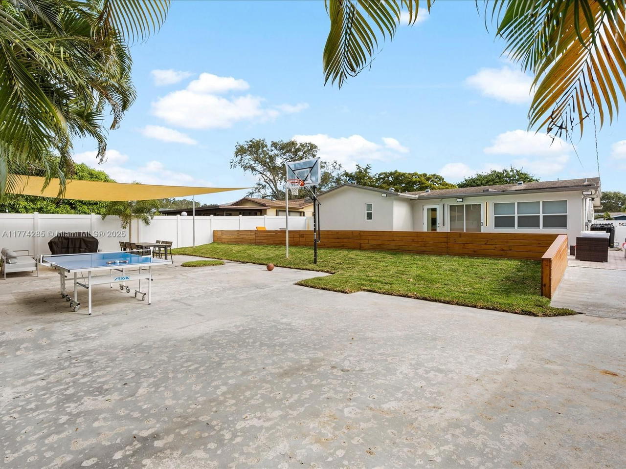 Real estate property located at 4991 29th Way, Broward, Parkview Manor, Dania Beach, FL