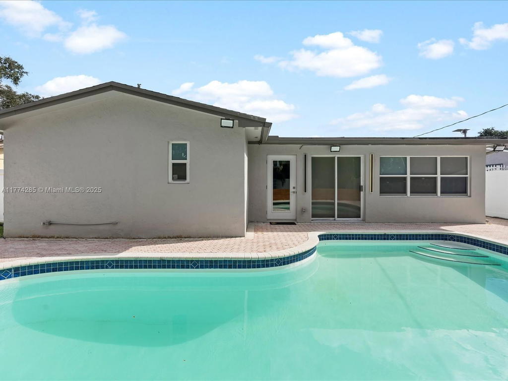 Real estate property located at 4991 29th Way, Broward, Parkview Manor, Dania Beach, FL