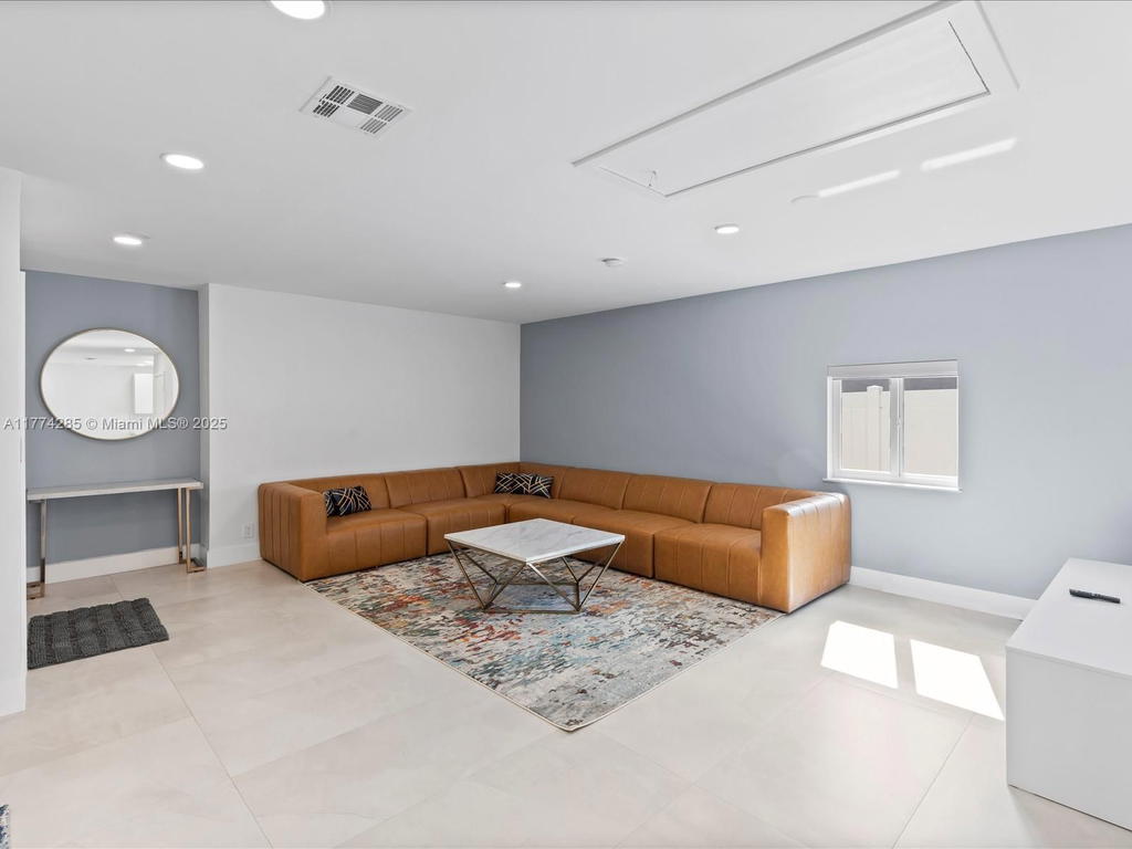 Real estate property located at 4991 29th Way, Broward, Parkview Manor, Dania Beach, FL