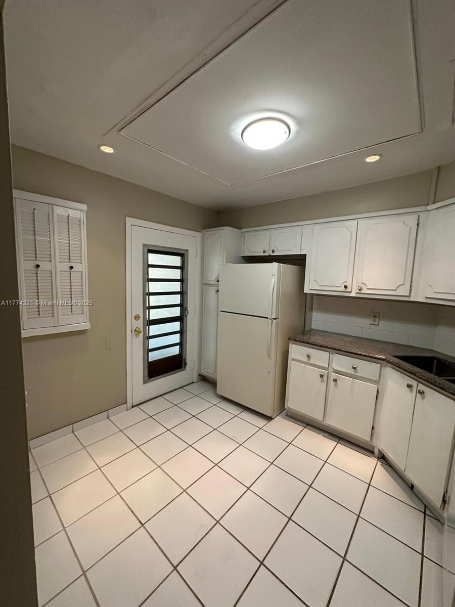 Real estate property located at , Broward, Garden Lakes Of Inverrary, Lauderhill, FL