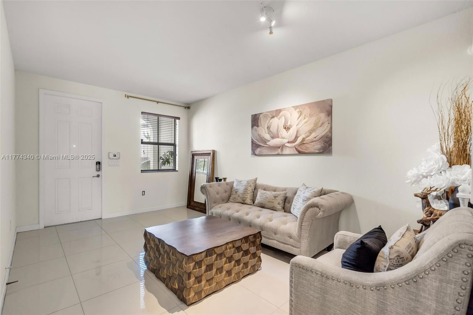 Real estate property located at 10228 88th Ter #10228, Miami-dade, Grand Bay North, Doral, FL