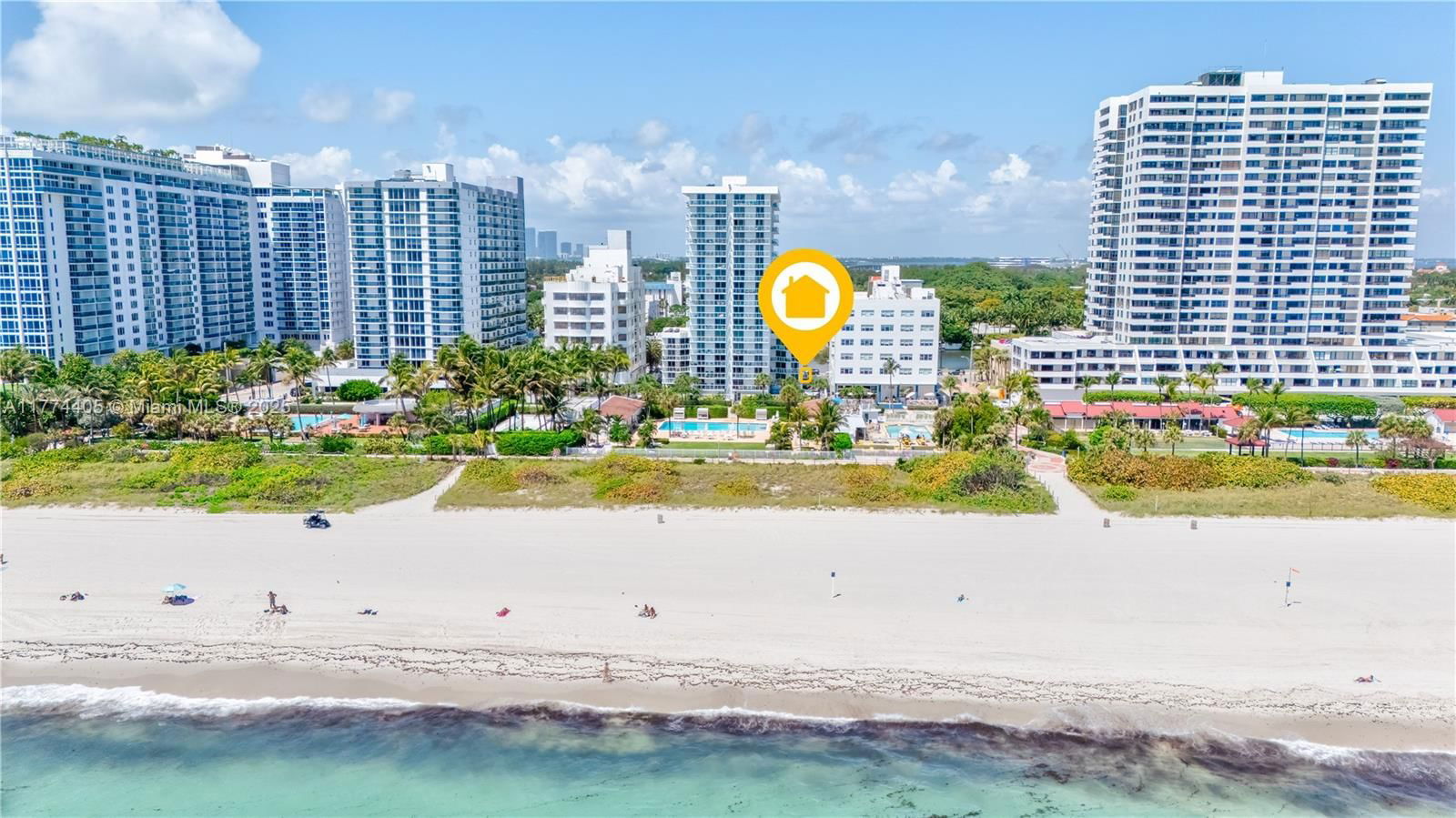 Real estate property located at 2457 Collins Ave #202, Miami-dade, The Royal Club Condo, Miami Beach, FL