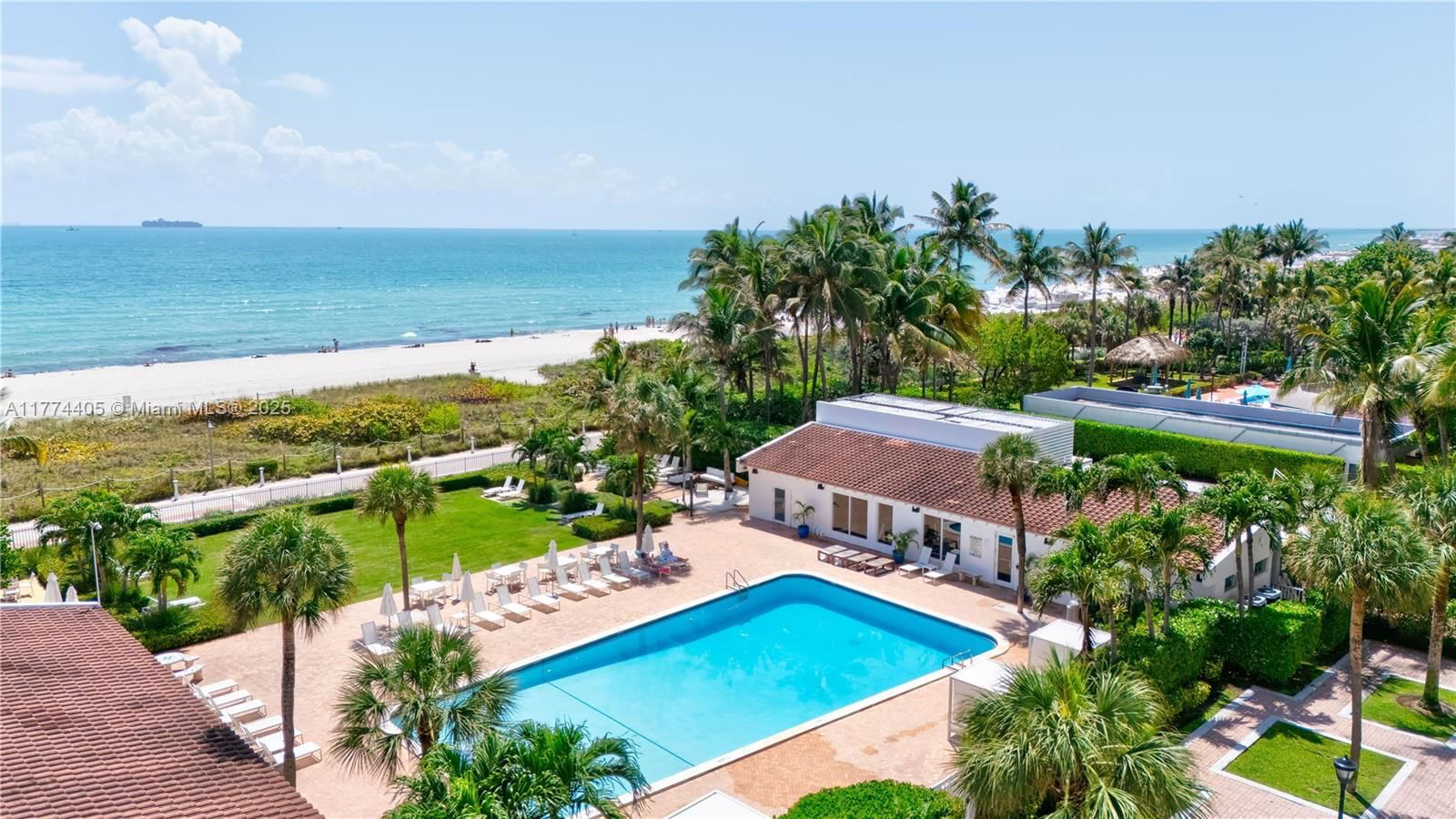 Real estate property located at 2457 Collins Ave #202, Miami-dade, The Royal Club Condo, Miami Beach, FL