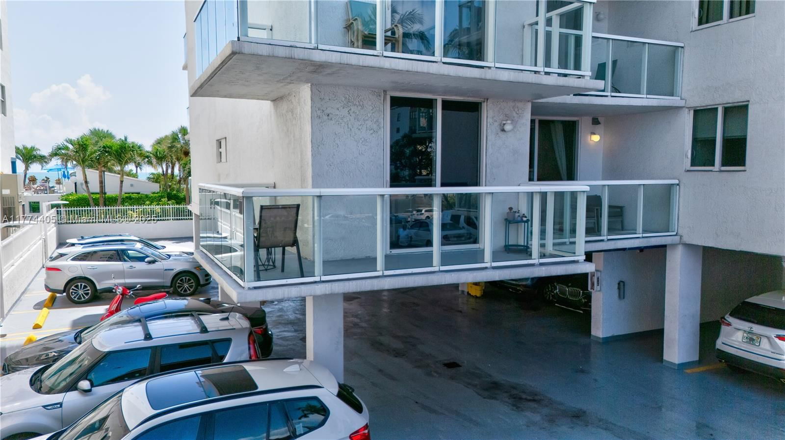 Real estate property located at 2457 Collins Ave #202, Miami-dade, The Royal Club Condo, Miami Beach, FL