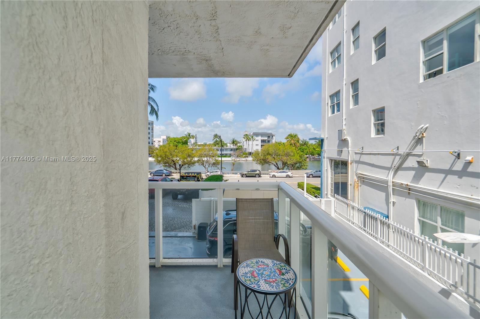 Real estate property located at 2457 Collins Ave #202, Miami-dade, The Royal Club Condo, Miami Beach, FL