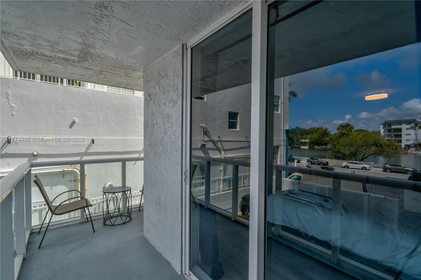 Real estate property located at 2457 Collins Ave #202, Miami-dade, The Royal Club Condo, Miami Beach, FL