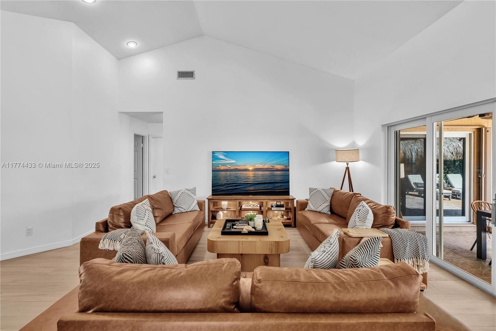 Real estate property located at 5711 88th Ter, Broward, Country Address Encore, Cooper City, FL