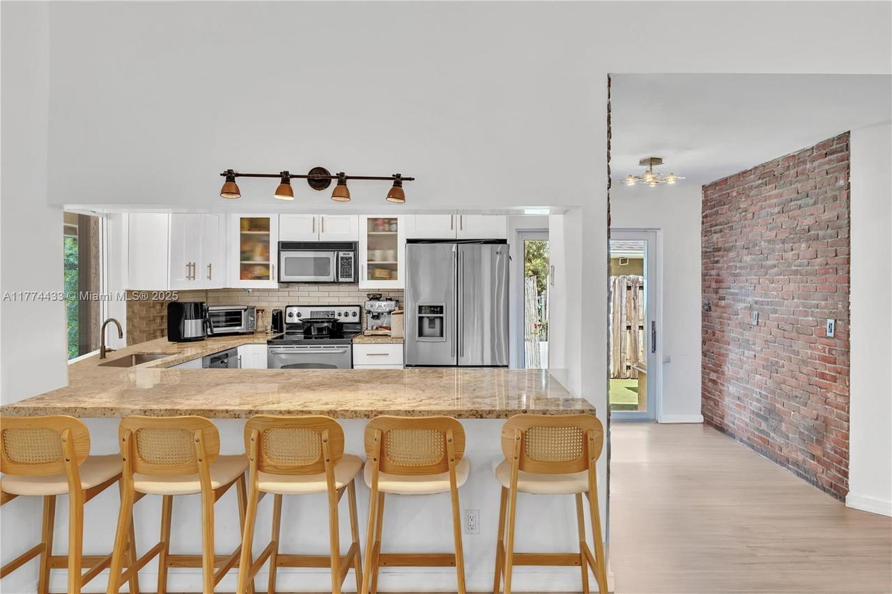 Real estate property located at 5711 88th Ter, Broward, Country Address Encore, Cooper City, FL