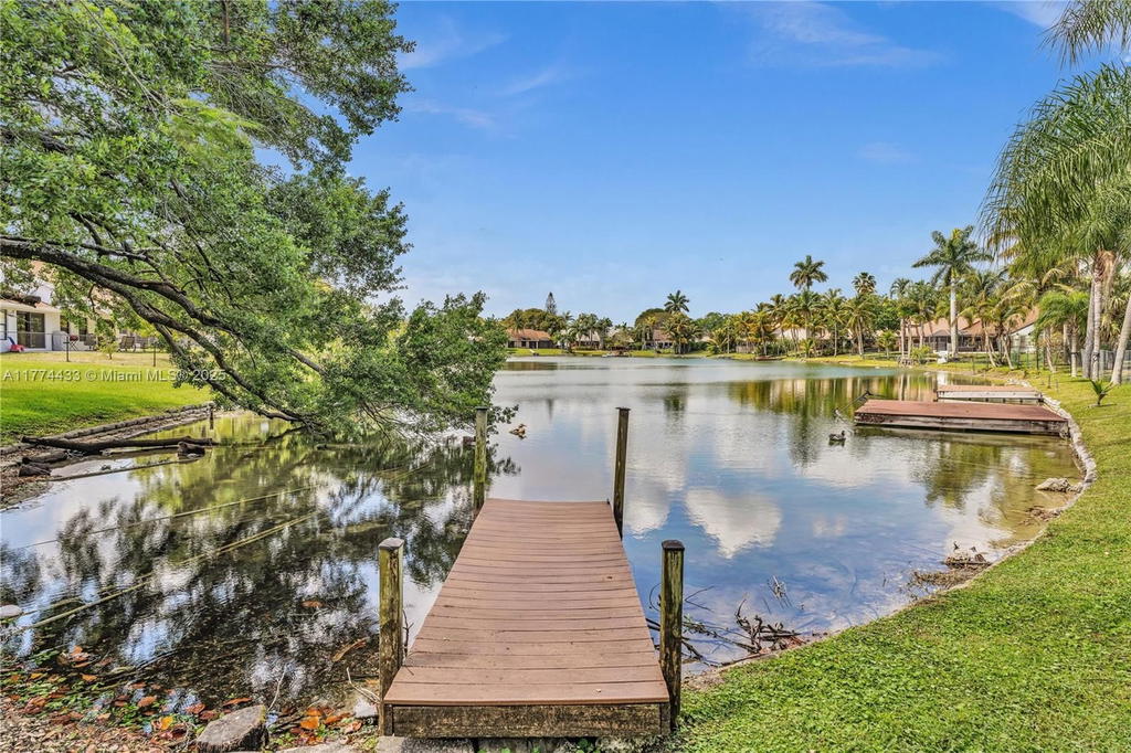 Real estate property located at 5711 88th Ter, Broward, Country Address Encore, Cooper City, FL