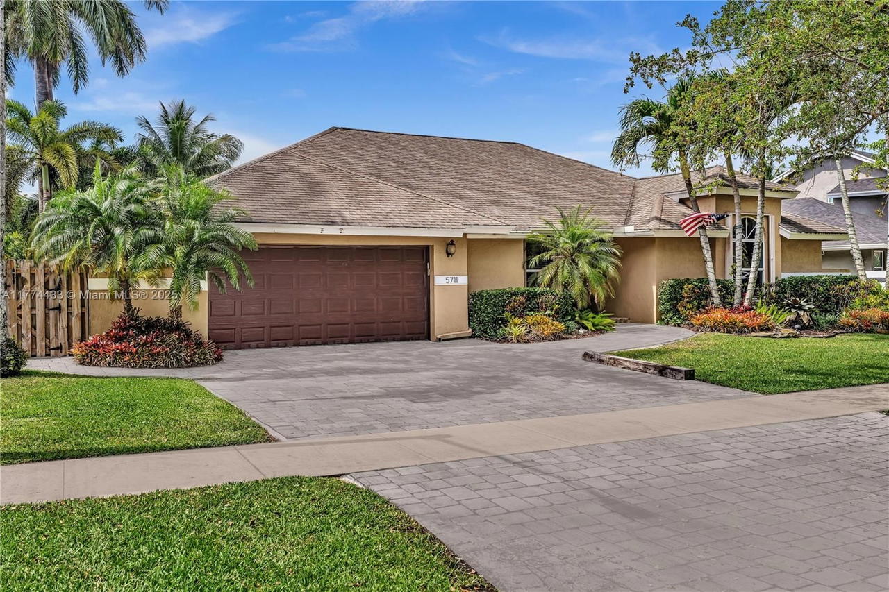 Real estate property located at 5711 88th Ter, Broward, Country Address Encore, Cooper City, FL