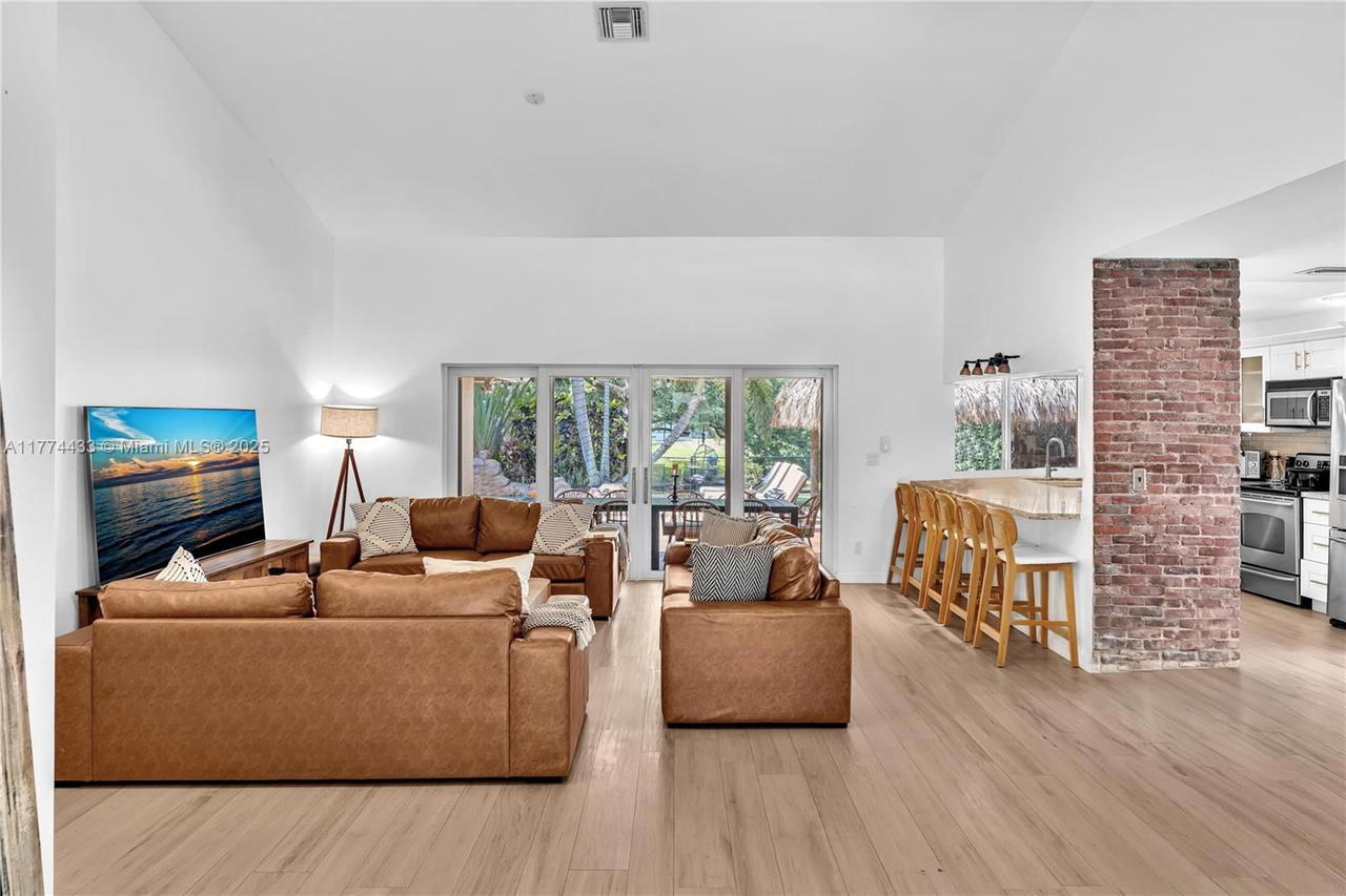 Real estate property located at 5711 88th Ter, Broward, Country Address Encore, Cooper City, FL