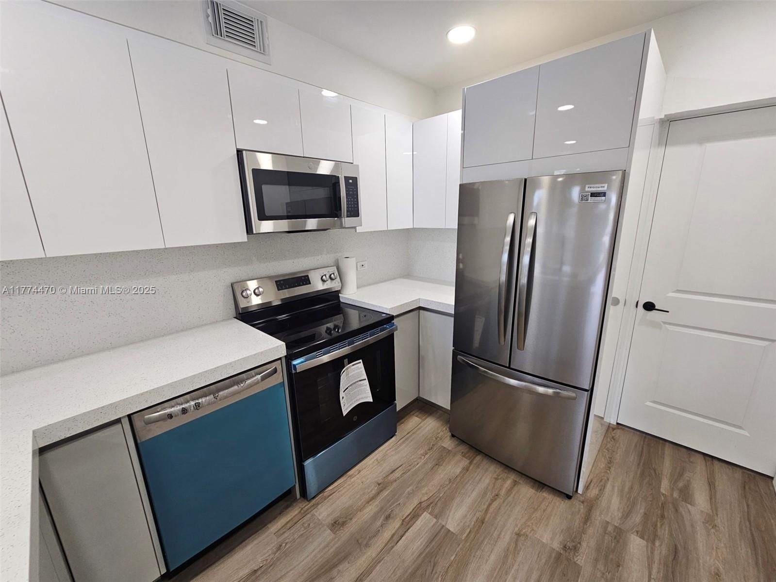 Real estate property located at 2610 54th Ave, Broward, Miami Gardens Estates Sec, West Park, FL