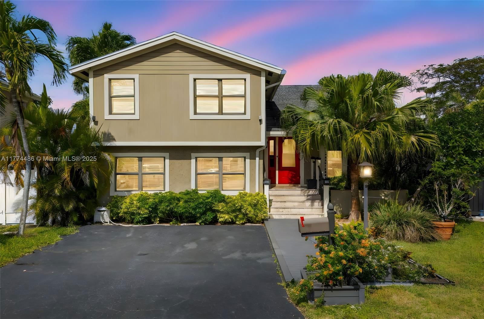 Real estate property located at 11537 34th Ln, Miami-dade, Hacienda Estates Sec 2, Miami, FL