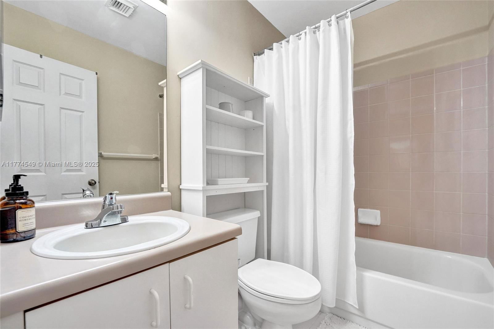 Real estate property located at 18960 10th Ter, Broward, Chapel Trail Ii, Pembroke Pines, FL