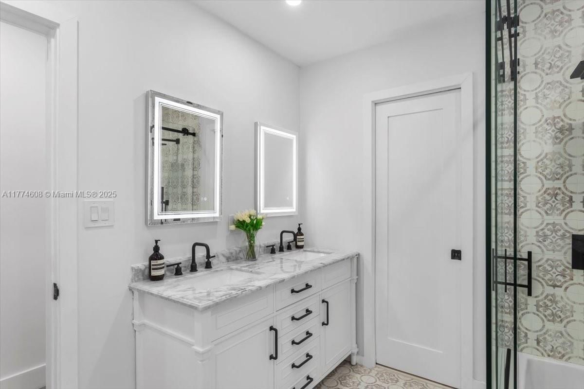 Real estate property located at 1724 10th St, Miami-dade, Shenandoah, Miami, FL