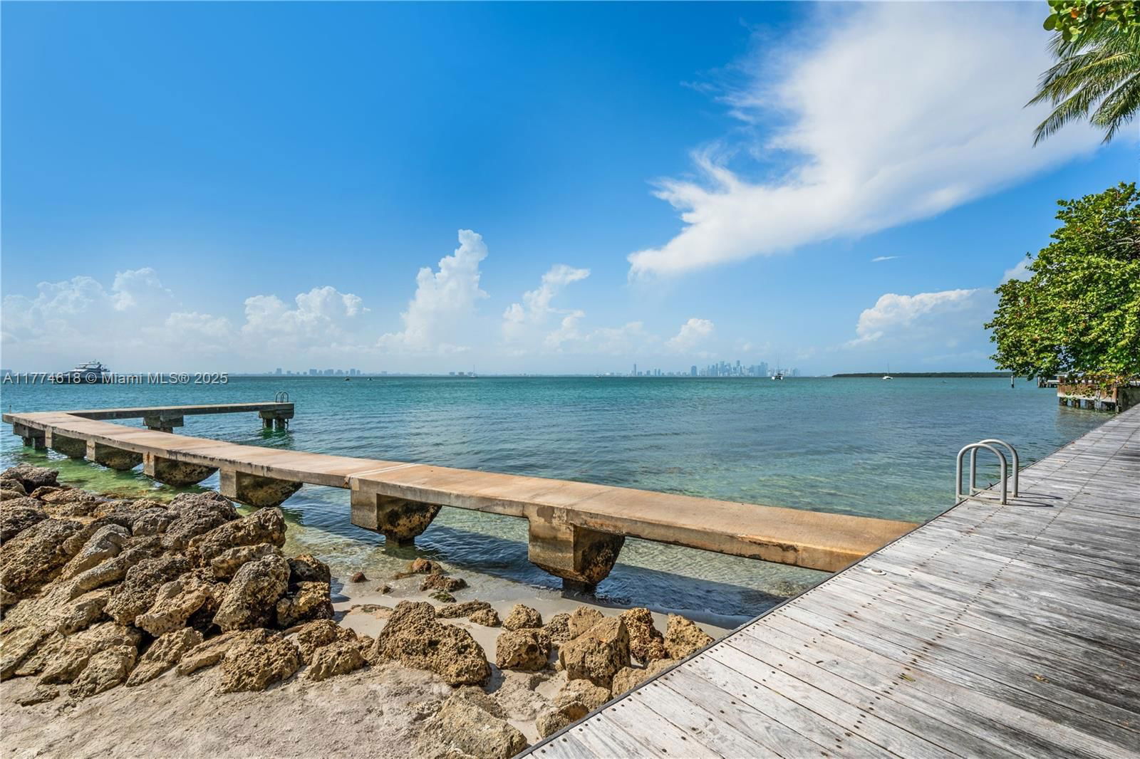 Real estate property located at 5 Harbor Pt, Miami-dade, Matheson Estates, Key Biscayne, FL