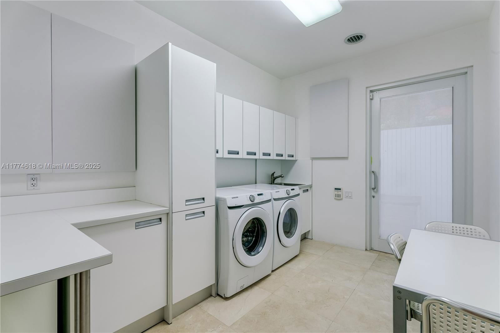 Real estate property located at 5 Harbor Pt, Miami-dade, Matheson Estates, Key Biscayne, FL
