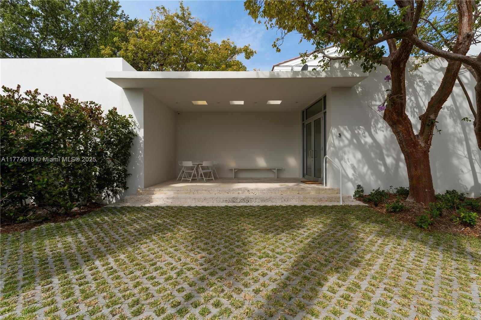 Real estate property located at 5 Harbor Pt, Miami-dade, Matheson Estates, Key Biscayne, FL