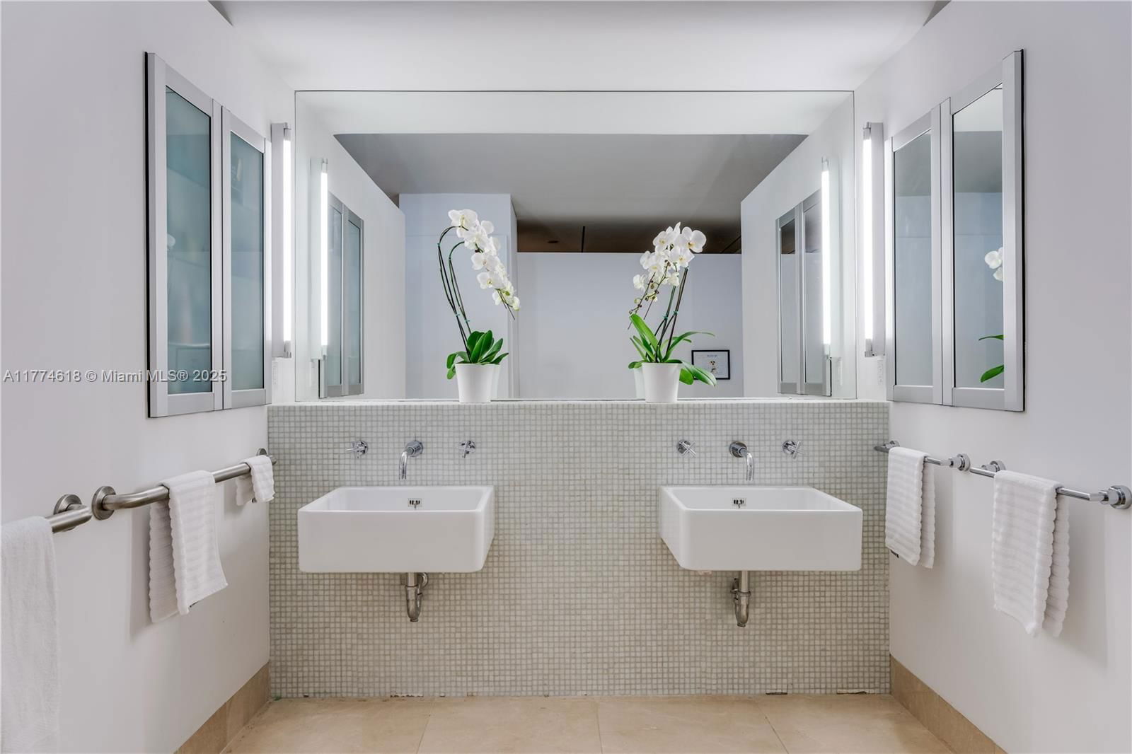 Real estate property located at 5 Harbor Pt, Miami-dade, Matheson Estates, Key Biscayne, FL