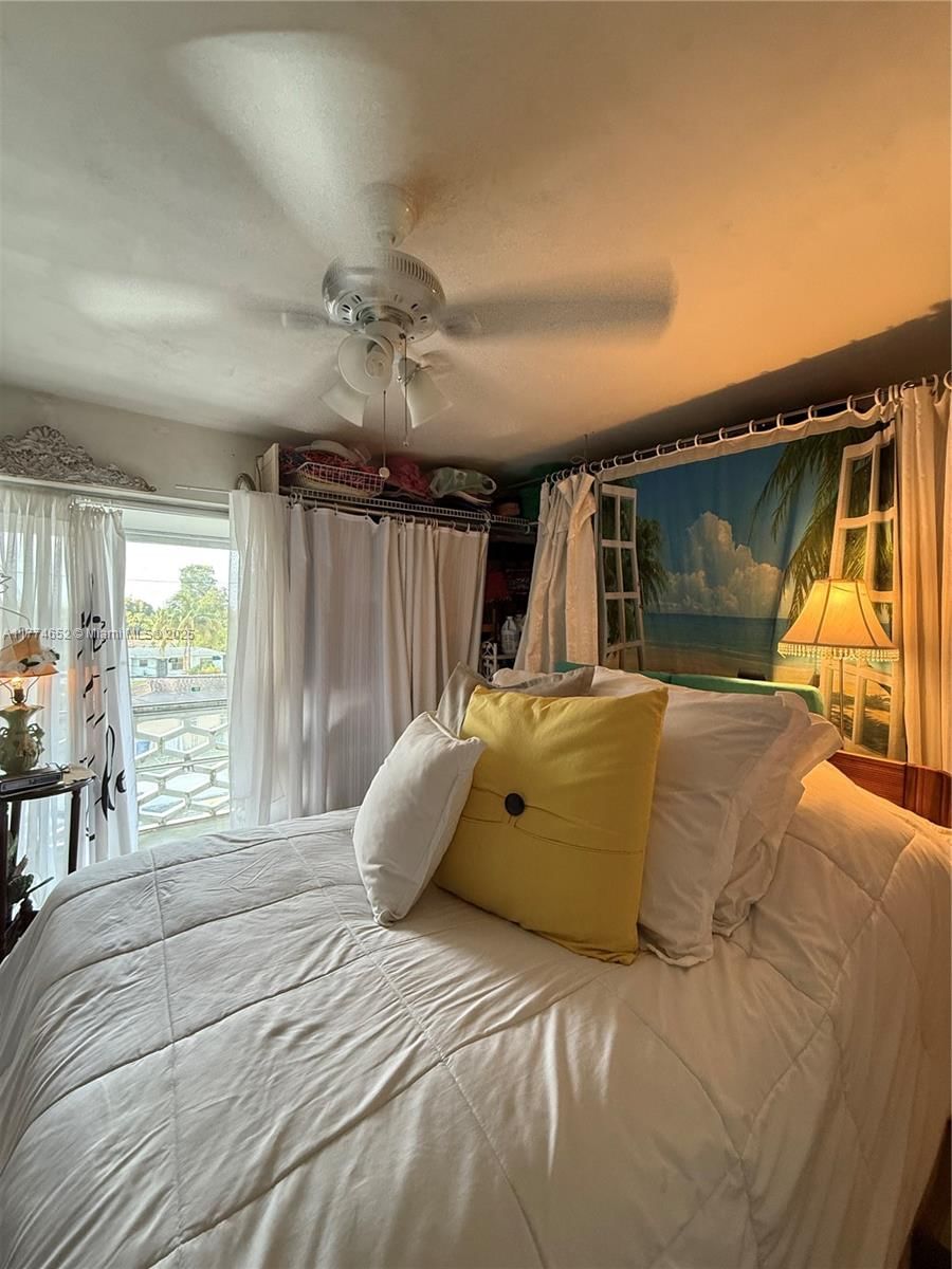 Real estate property located at 15610 6th Ave #32C, Miami-dade, Golden Towers Inc-golden, Miami, FL