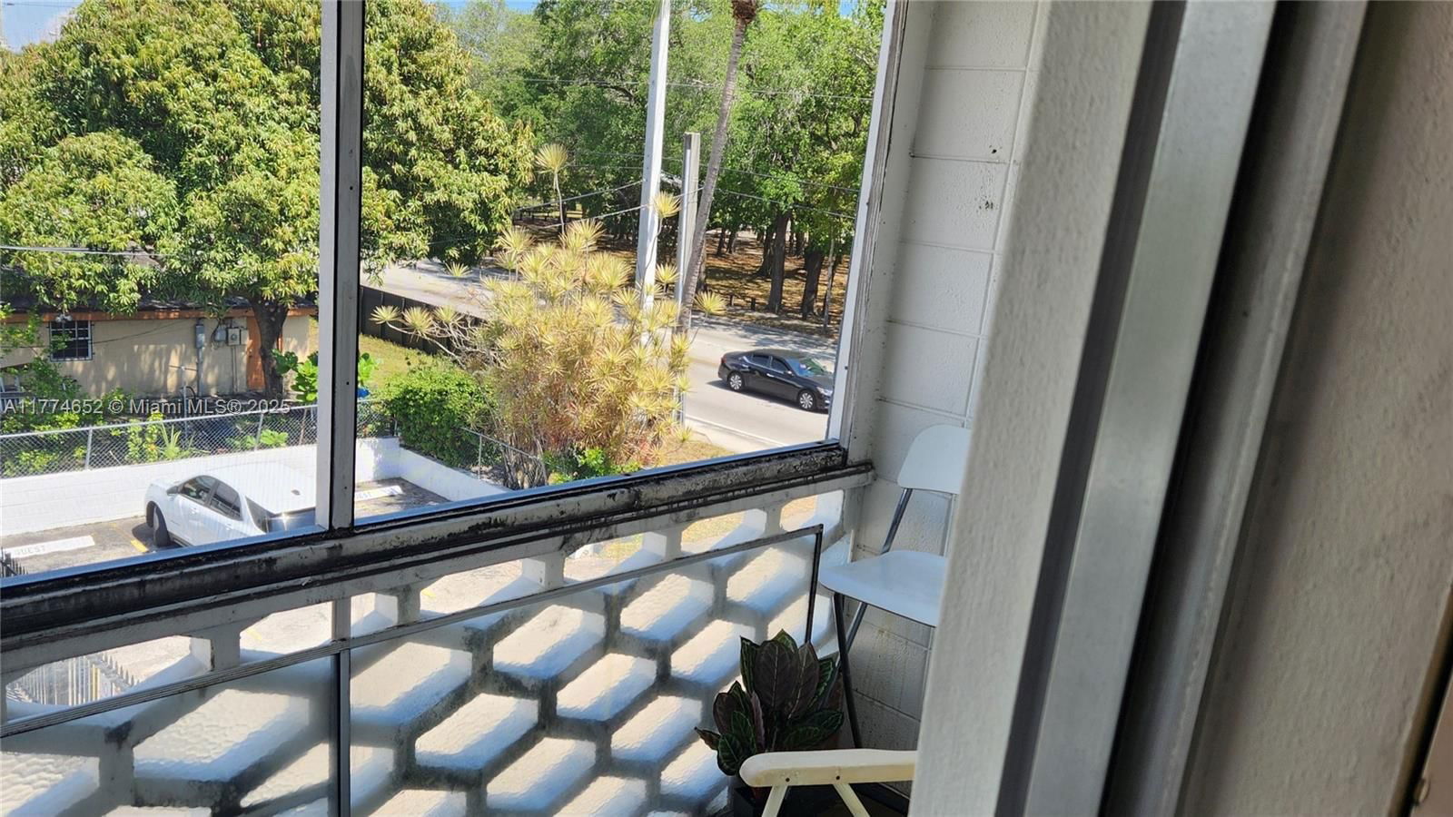 Real estate property located at 15610 6th Ave #32C, Miami-dade, Golden Towers Inc-golden, Miami, FL