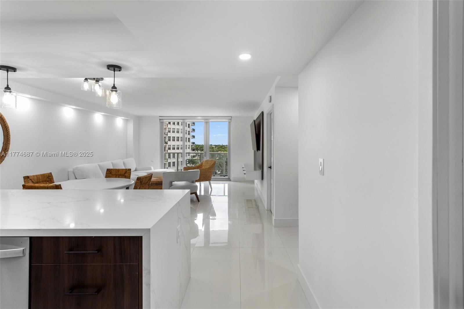Real estate property located at 5701 Collins Ave #503, Miami-dade, Arlen Beach Condo, Miami Beach, FL