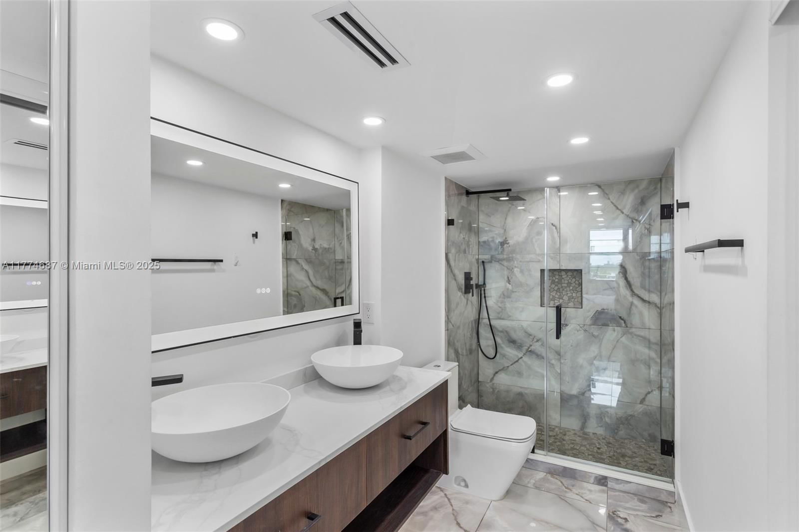 Real estate property located at 5701 Collins Ave #503, Miami-dade, Arlen Beach Condo, Miami Beach, FL