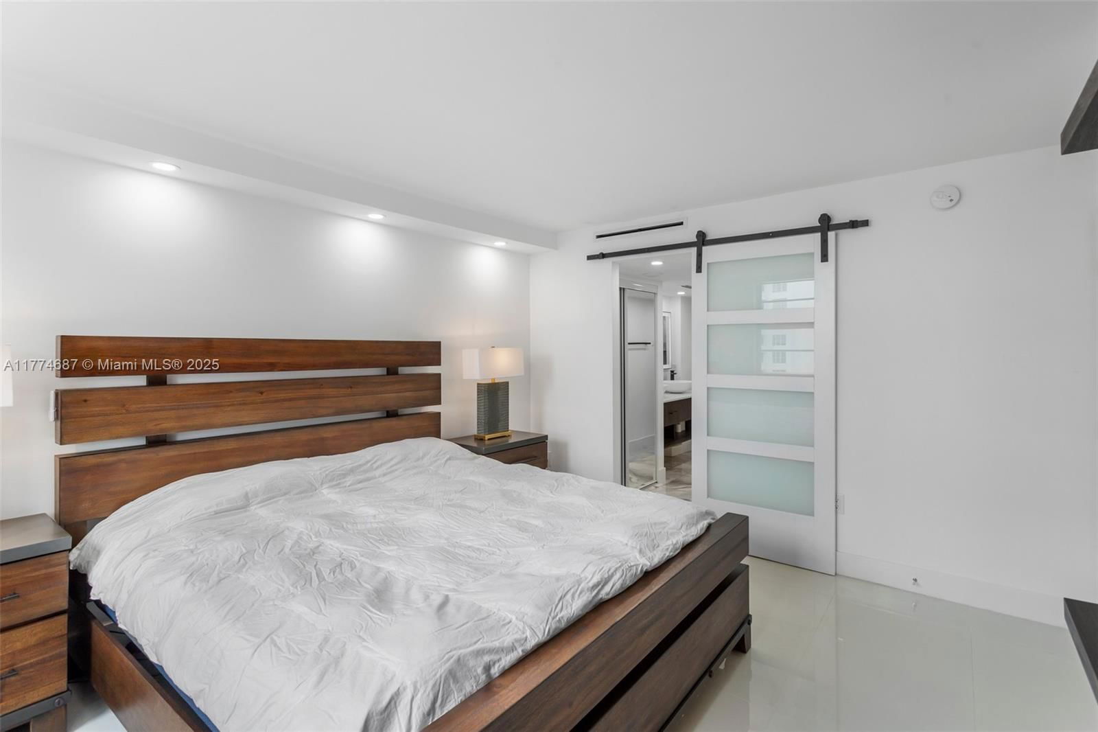 Real estate property located at 5701 Collins Ave #503, Miami-dade, Arlen Beach Condo, Miami Beach, FL
