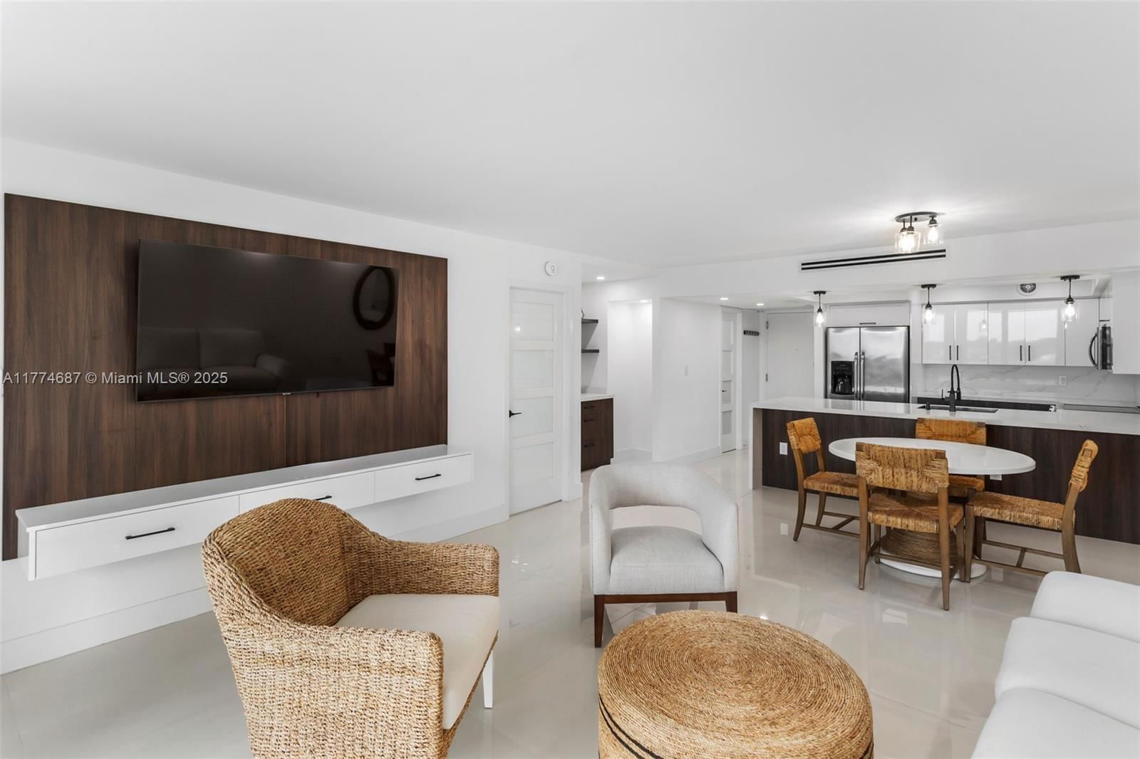 Real estate property located at 5701 Collins Ave #503, Miami-dade, Arlen Beach Condo, Miami Beach, FL