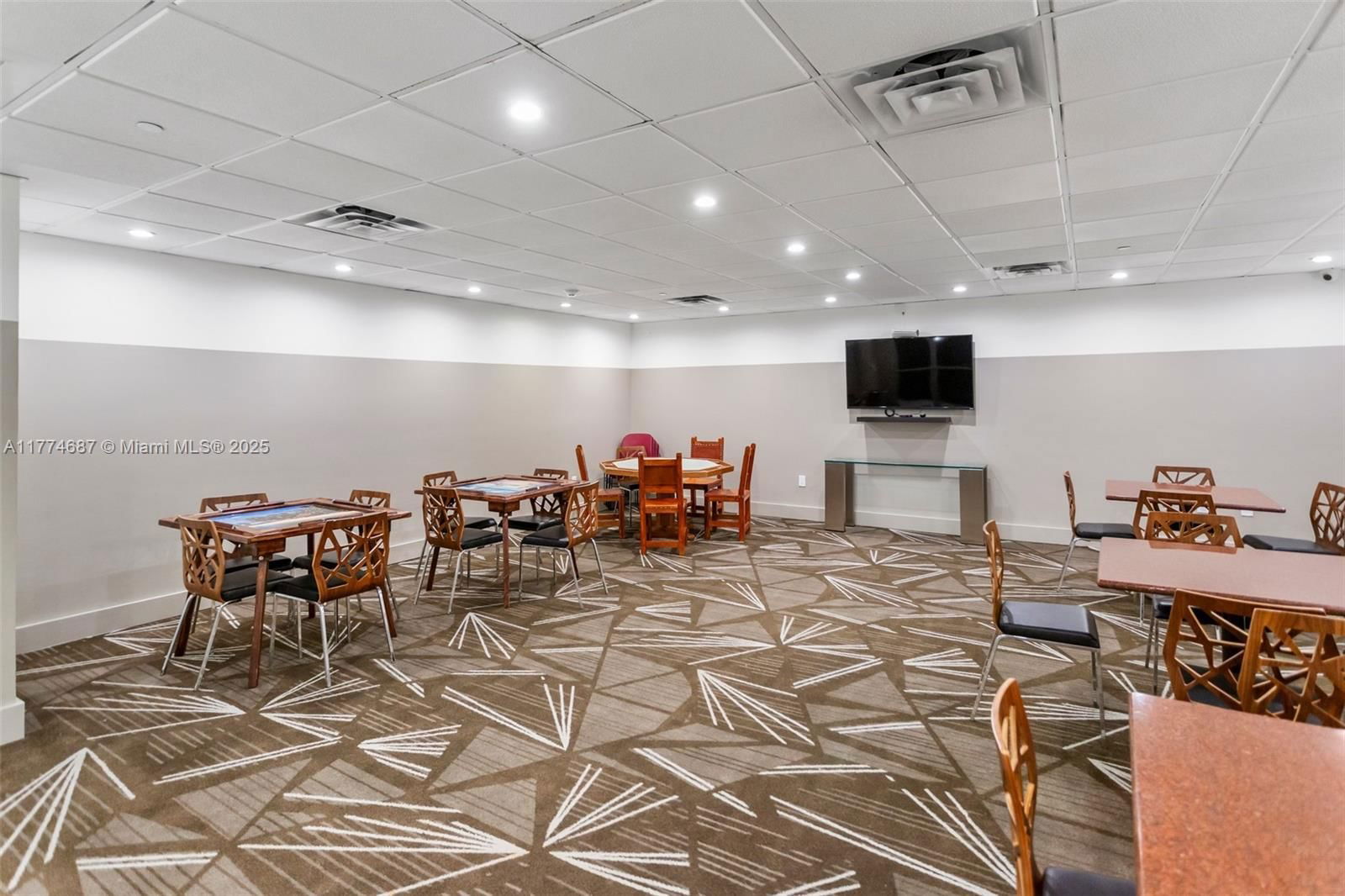 Real estate property located at 5701 Collins Ave #503, Miami-dade, Arlen Beach Condo, Miami Beach, FL