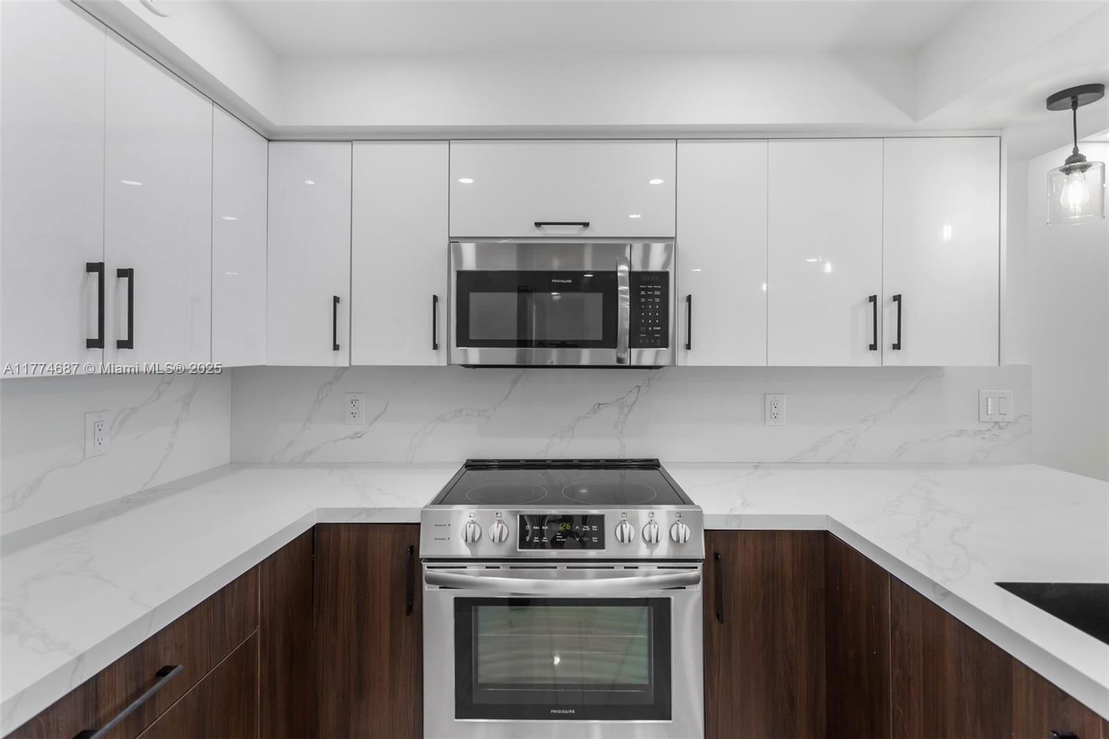 Real estate property located at 5701 Collins Ave #503, Miami-dade, Arlen Beach Condo, Miami Beach, FL