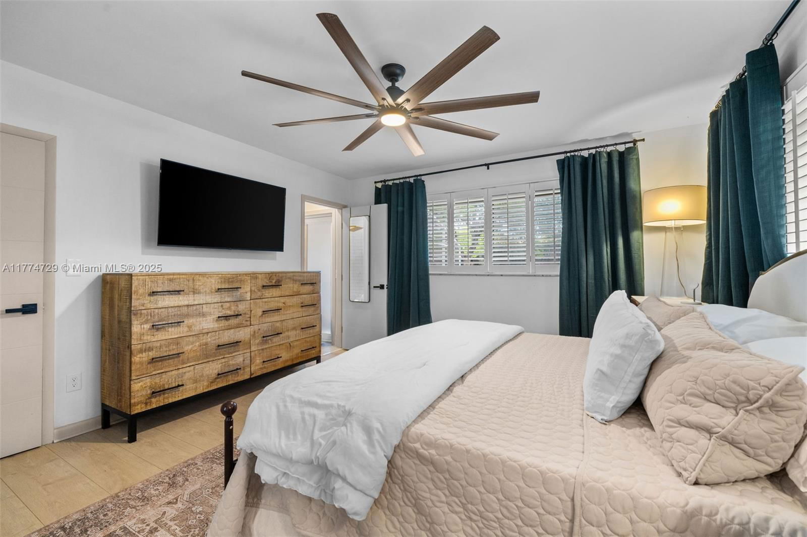 Real estate property located at 14725 82nd Ave, Miami-dade, Unplatted, Palmetto Bay, FL