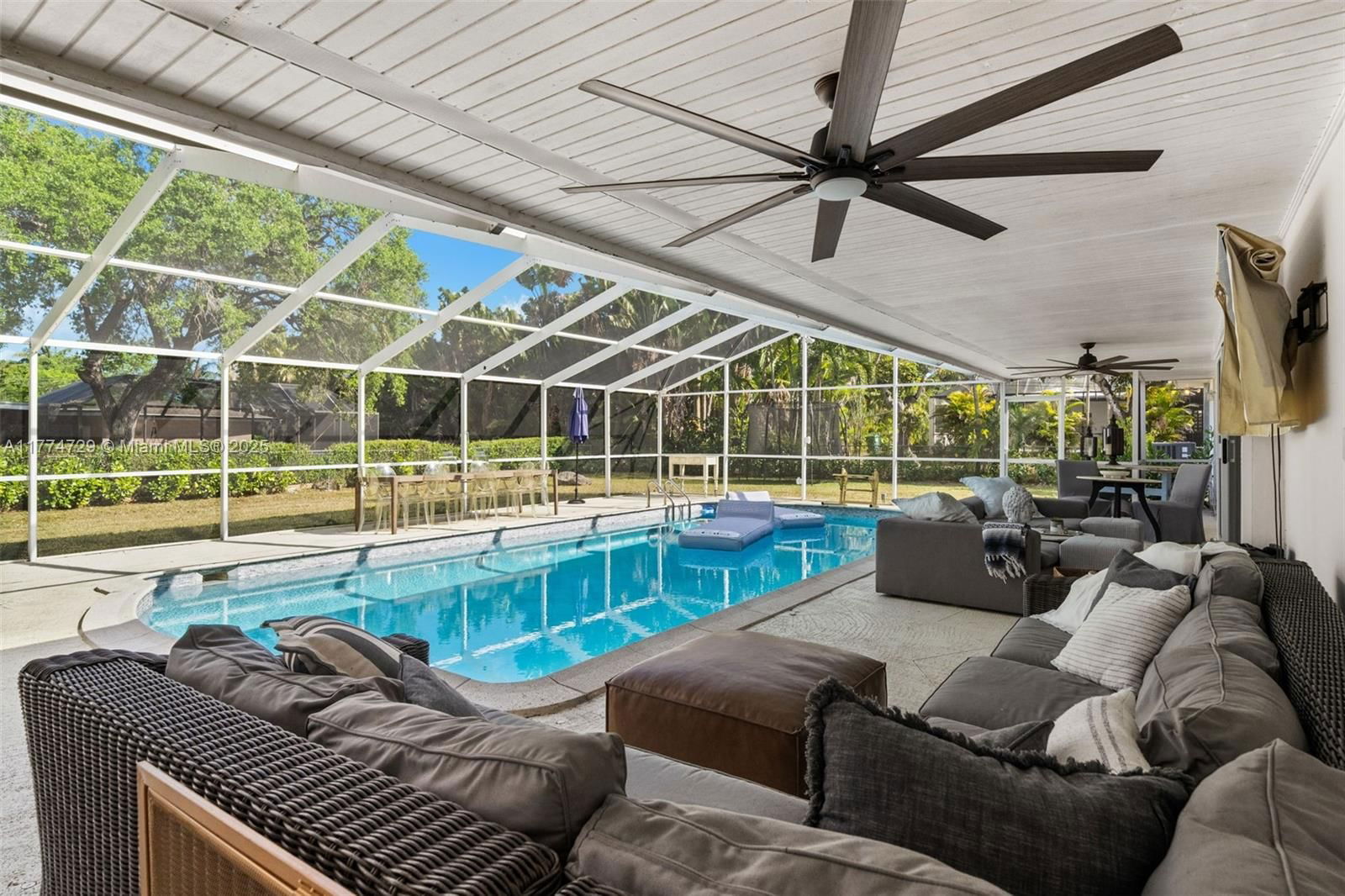 Real estate property located at 14725 82nd Ave, Miami-dade, Unplatted, Palmetto Bay, FL