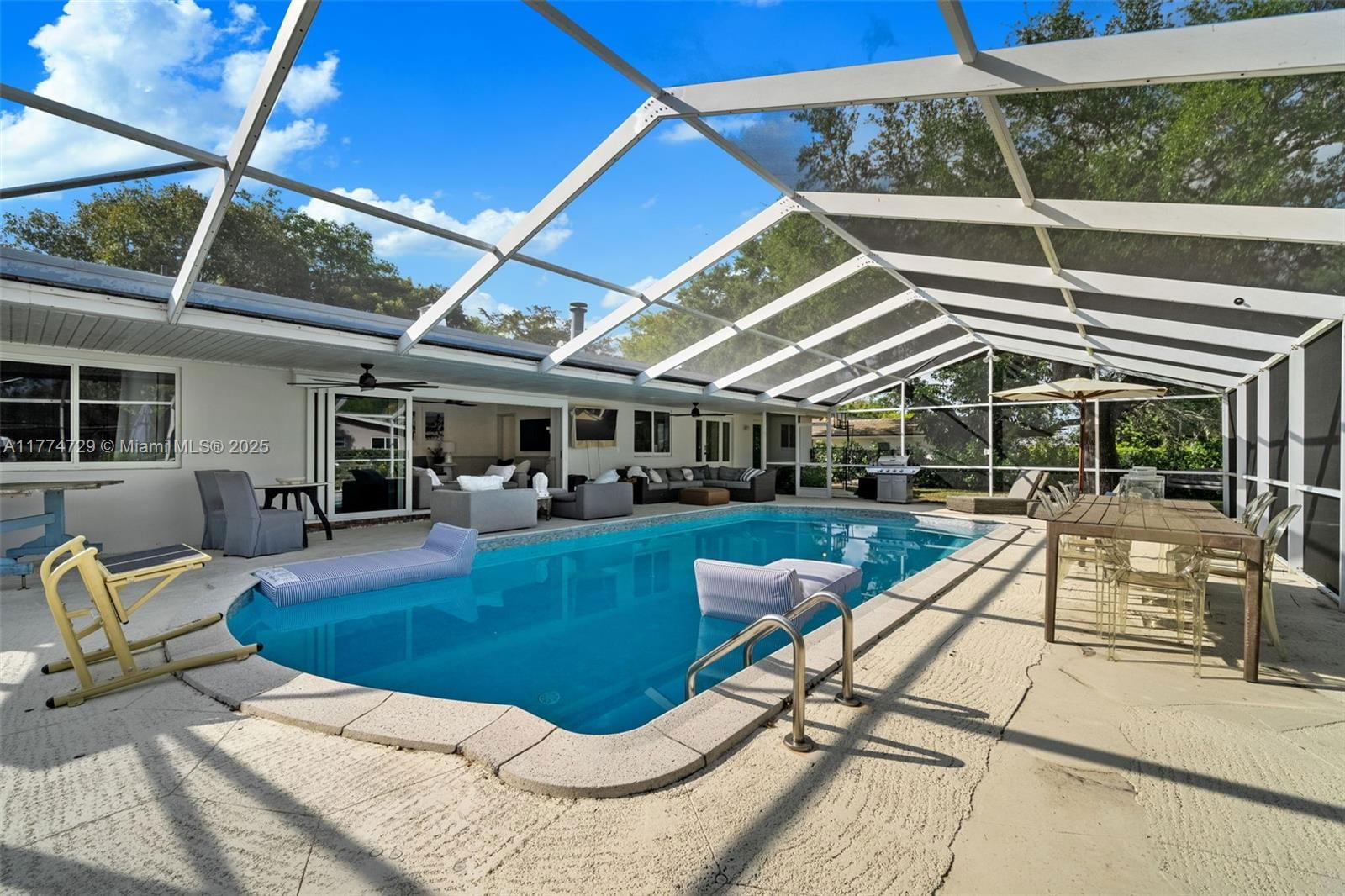 Real estate property located at 14725 82nd Ave, Miami-dade, Unplatted, Palmetto Bay, FL