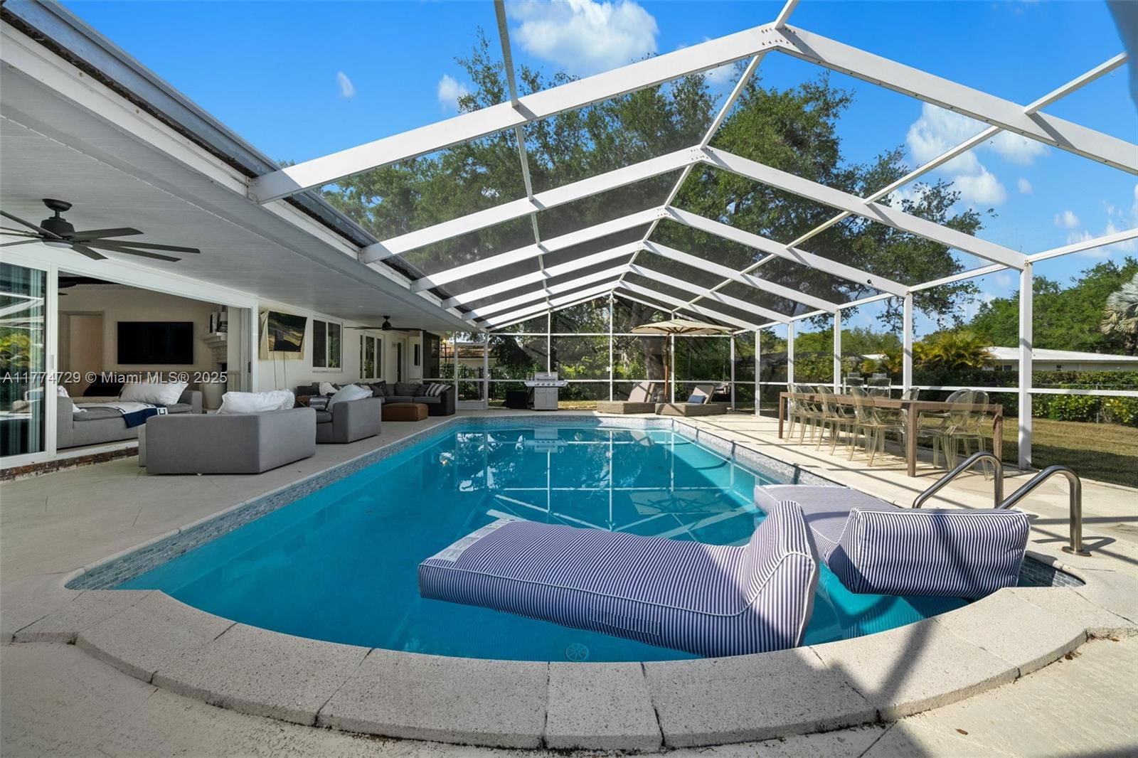 Real estate property located at 14725 82nd Ave, Miami-dade, Unplatted, Palmetto Bay, FL