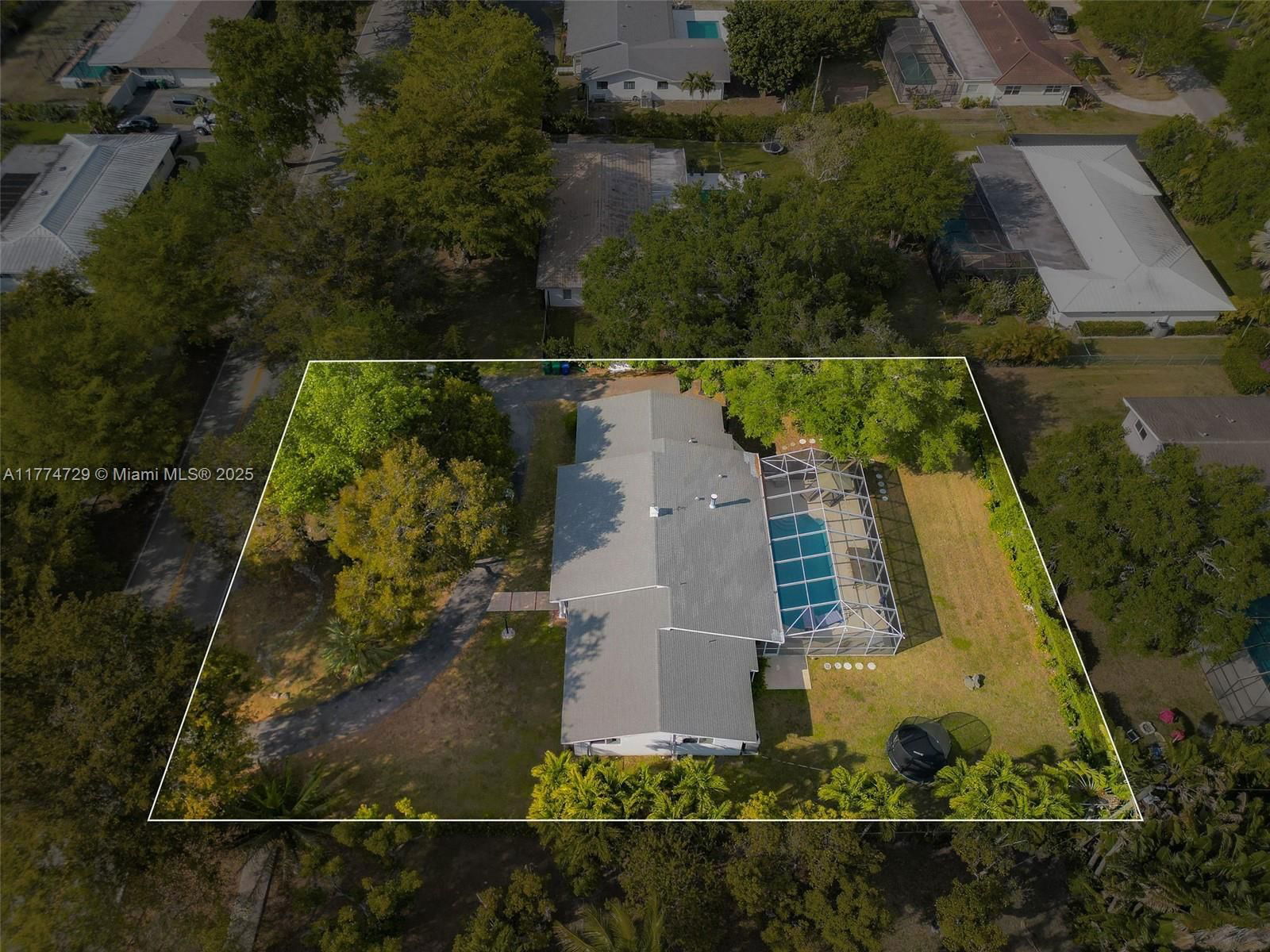 Real estate property located at 14725 82nd Ave, Miami-dade, Unplatted, Palmetto Bay, FL