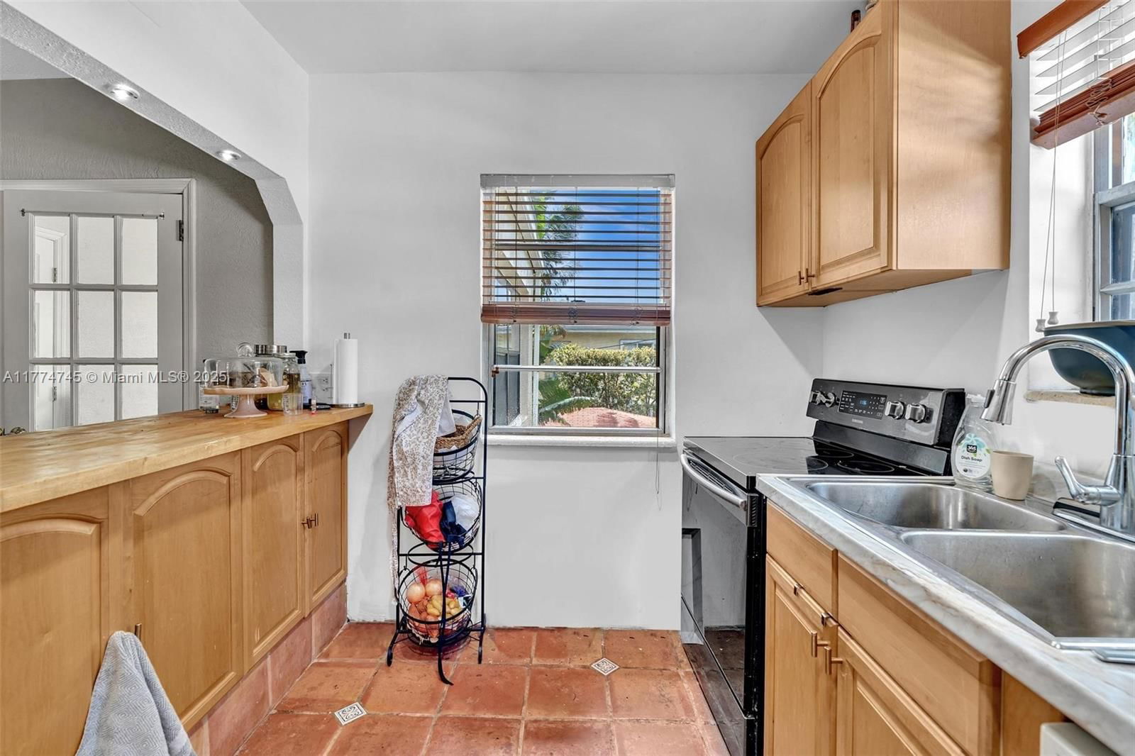 Real estate property located at 836 40th St, Miami-dade, Garden Sub Amd Pl, Miami Beach, FL