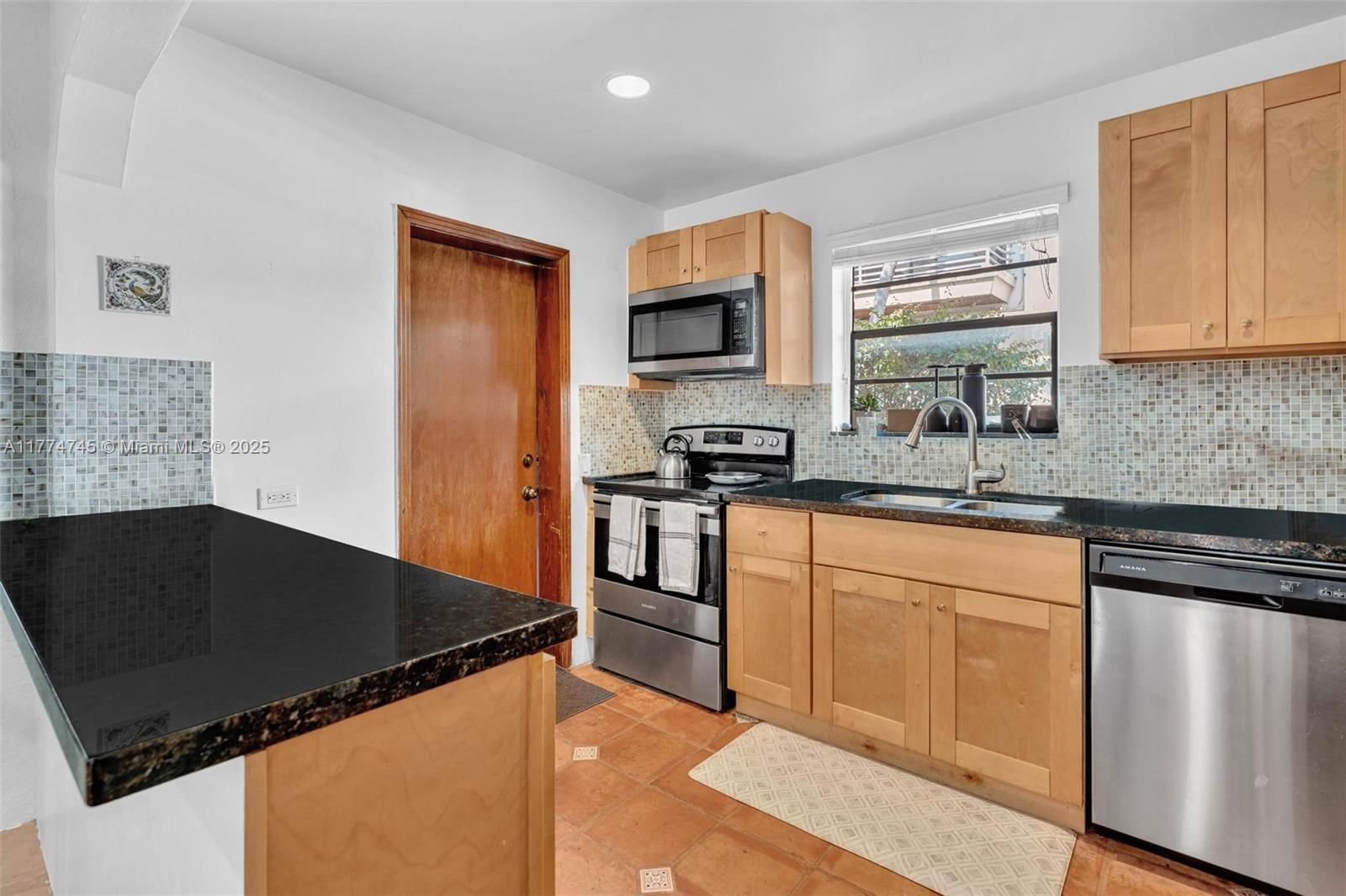 Real estate property located at 836 40th St, Miami-dade, Garden Sub Amd Pl, Miami Beach, FL