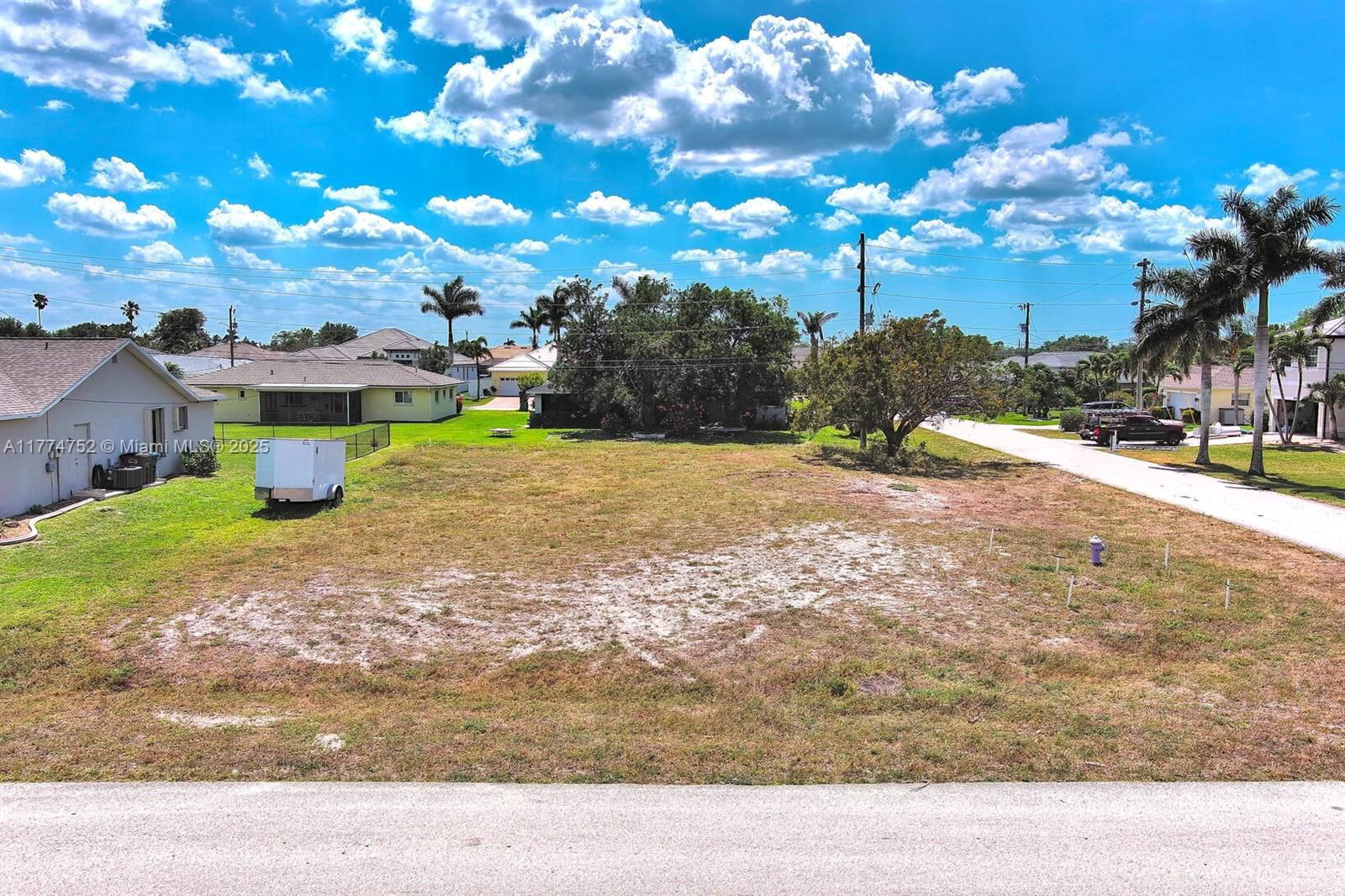 Real estate property located at 1802 20TH LN, Lee, Cape Coral, Cape Coral, FL
