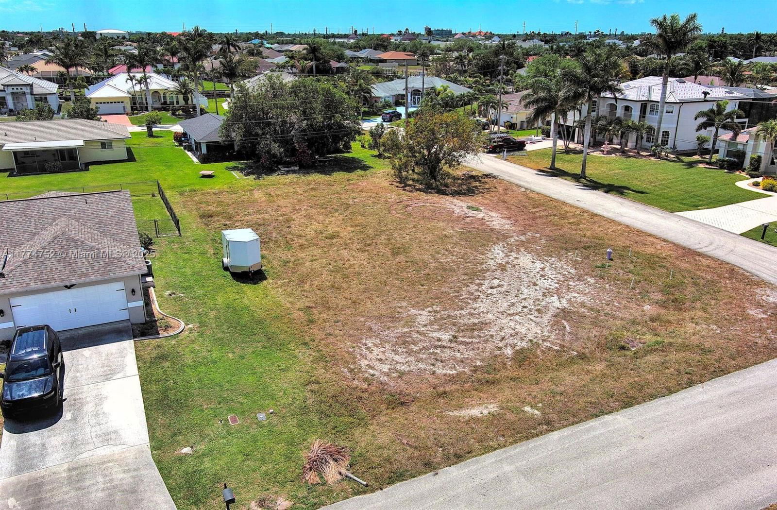 Real estate property located at 1802 20TH LN, Lee, Cape Coral, Cape Coral, FL