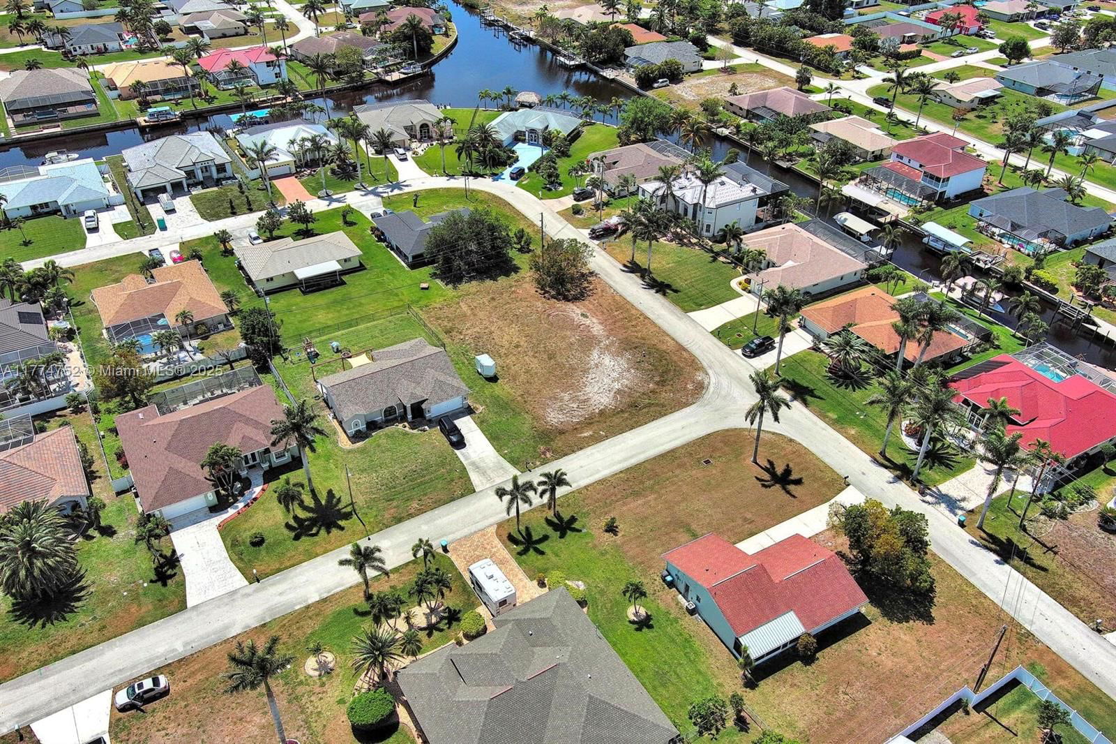 Real estate property located at 1802 20TH LN, Lee, Cape Coral, Cape Coral, FL
