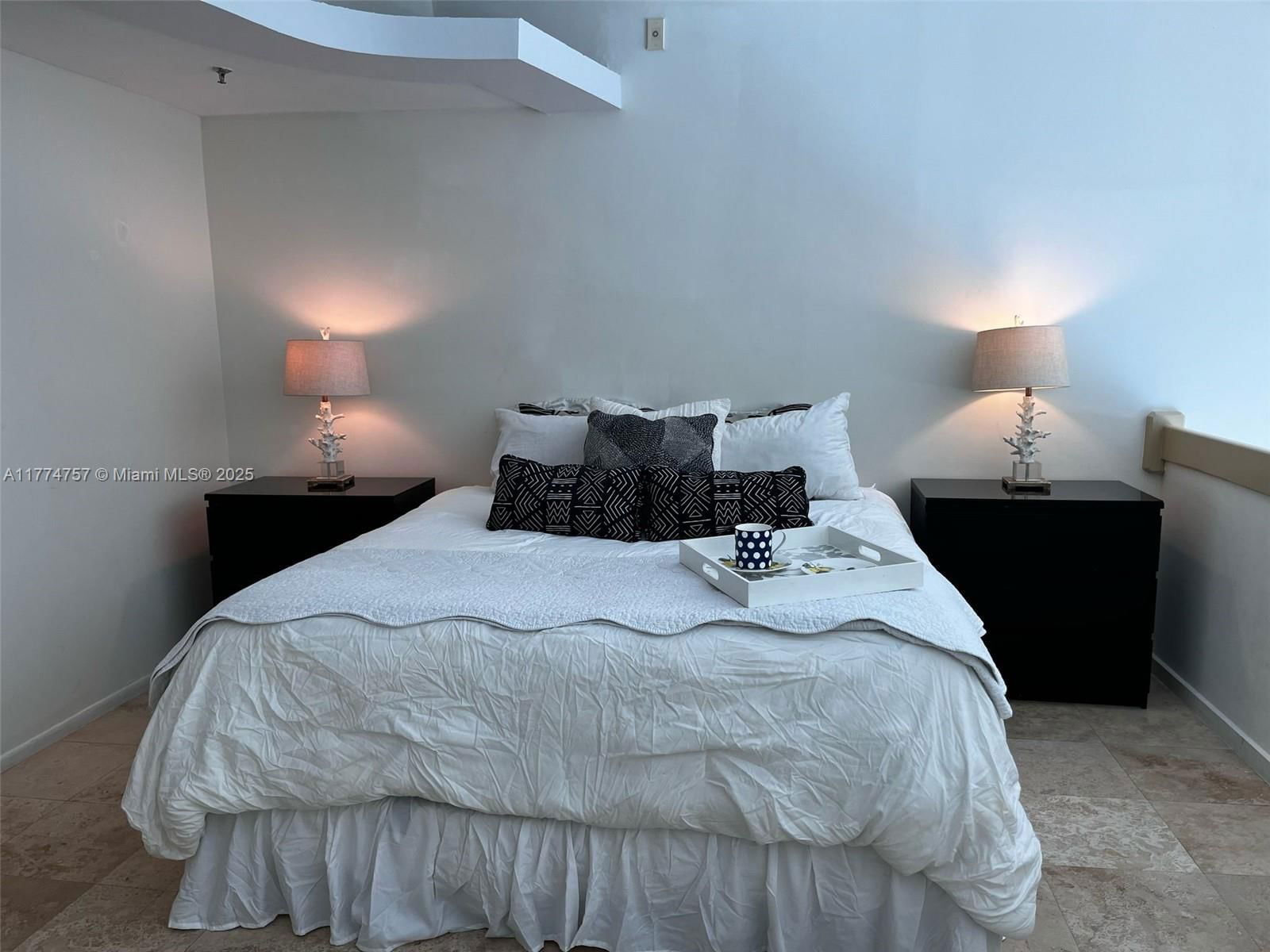 Real estate property located at 5445 Collins Ave L3, Miami-dade, Castle Beach Club Condo, Miami Beach, FL