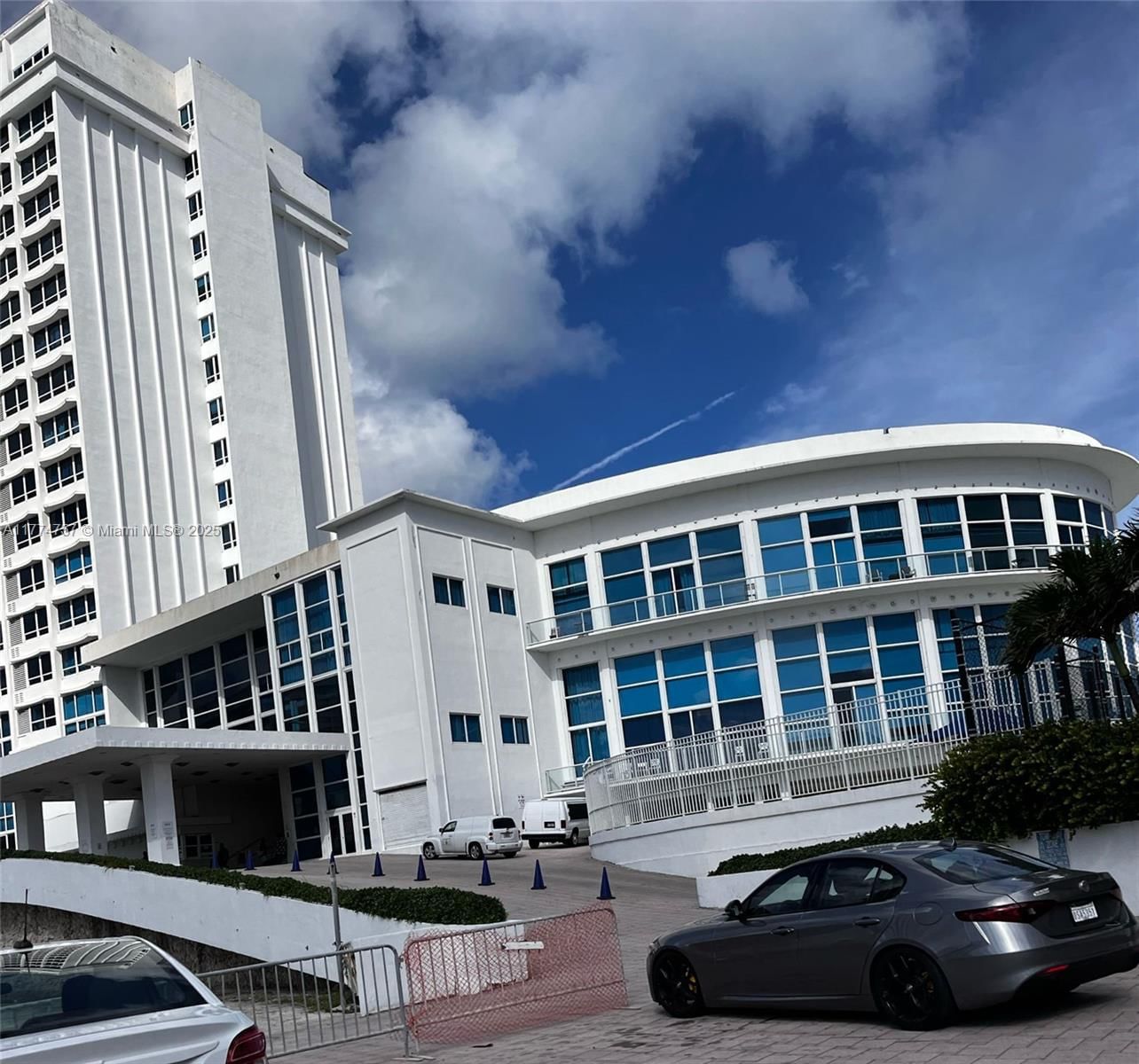 Real estate property located at 5445 Collins Ave L3, Miami-dade, Castle Beach Club Condo, Miami Beach, FL