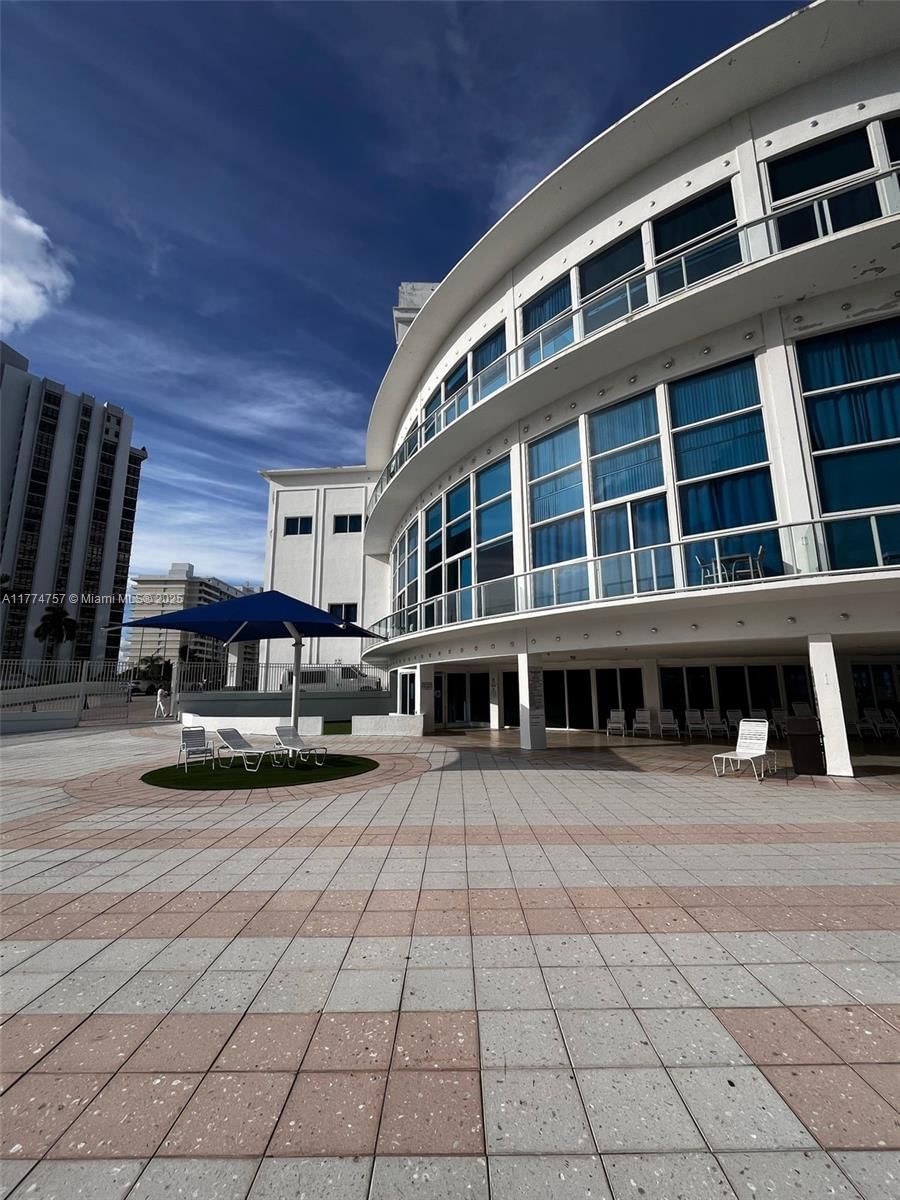 Real estate property located at 5445 Collins Ave L3, Miami-dade, Castle Beach Club Condo, Miami Beach, FL