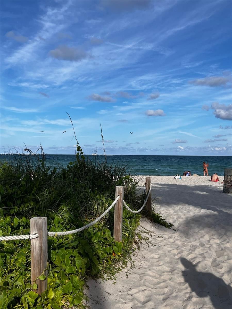Real estate property located at 5445 Collins Ave L3, Miami-dade, Castle Beach Club Condo, Miami Beach, FL