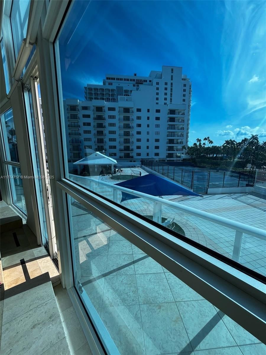 Real estate property located at 5445 Collins Ave L3, Miami-dade, Castle Beach Club Condo, Miami Beach, FL