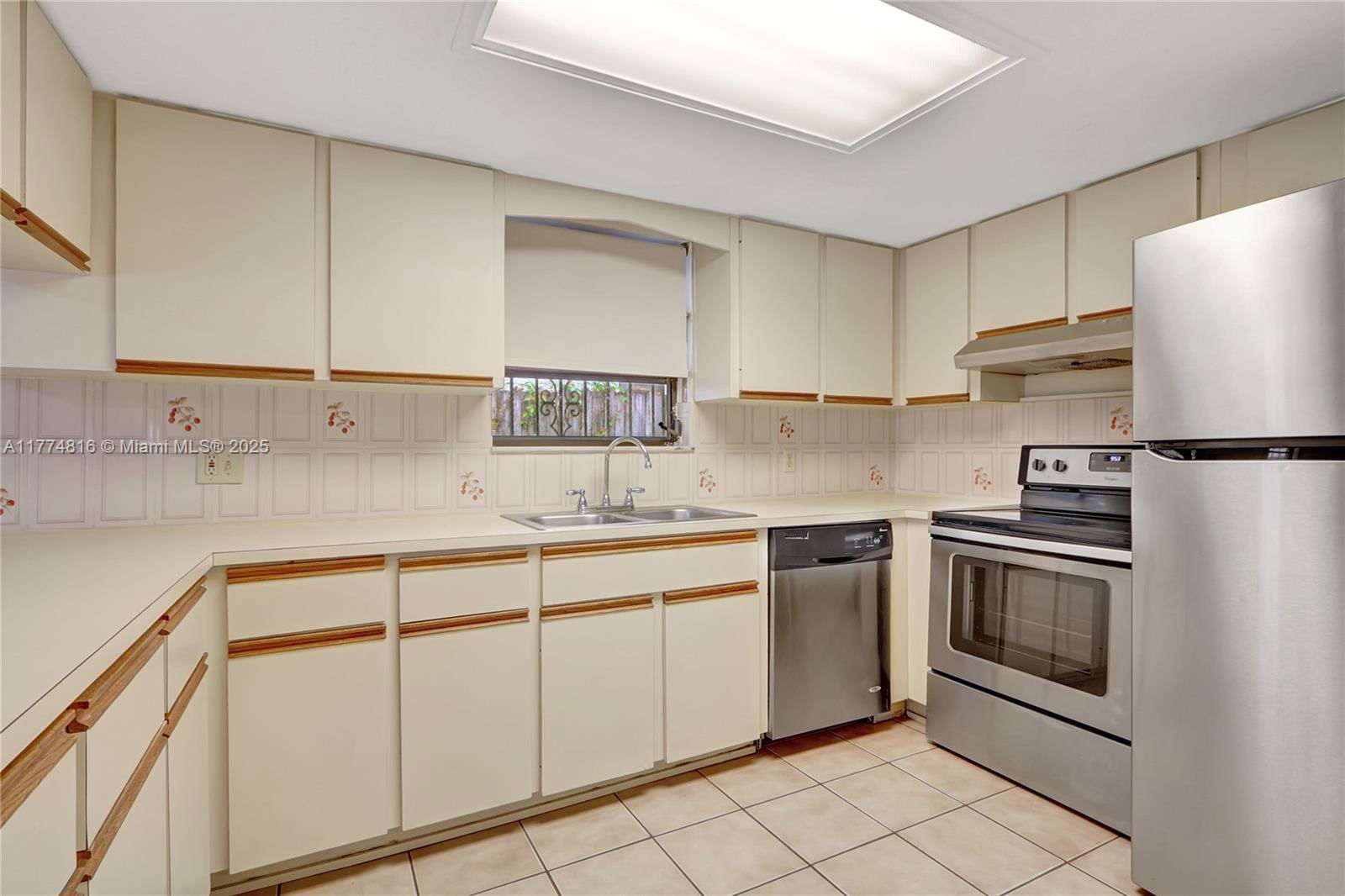 Real estate property located at 1645 10 ST, Miami-dade, Shenandoah, Miami, FL