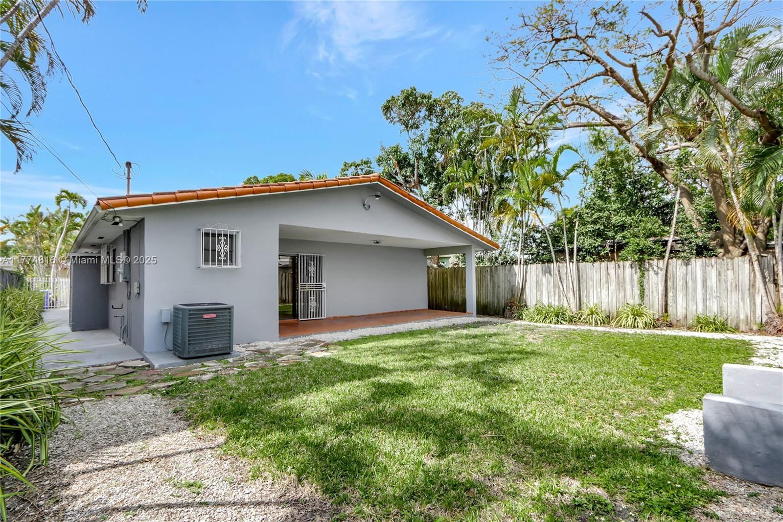 Real estate property located at 1645 10 ST, Miami-dade, Shenandoah, Miami, FL