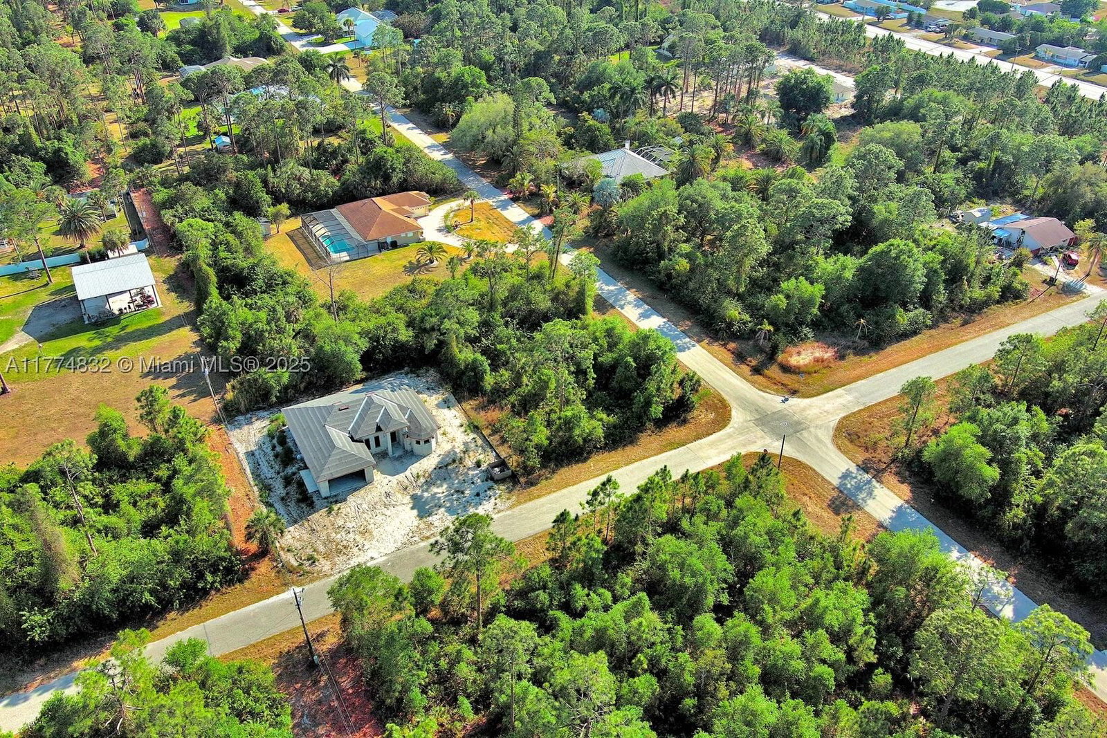 Real estate property located at 2500 9th St, Lee, Lehigh Acres, Lehigh Acres, FL