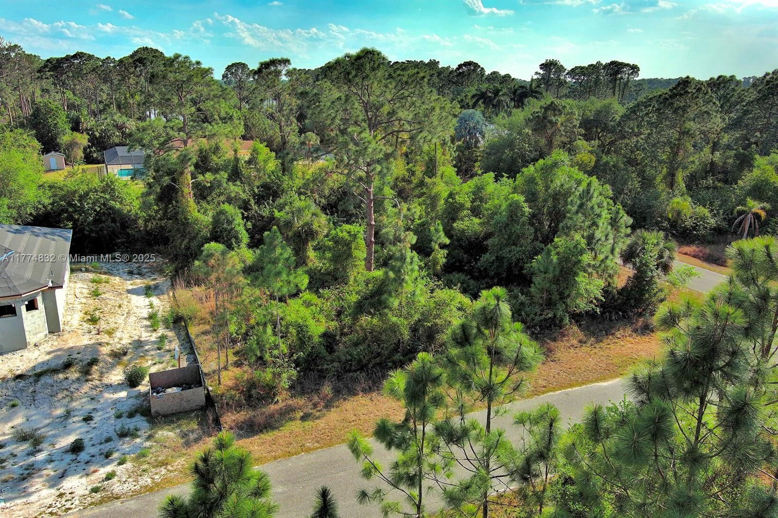 Real estate property located at 2500 9th St, Lee, Lehigh Acres, Lehigh Acres, FL